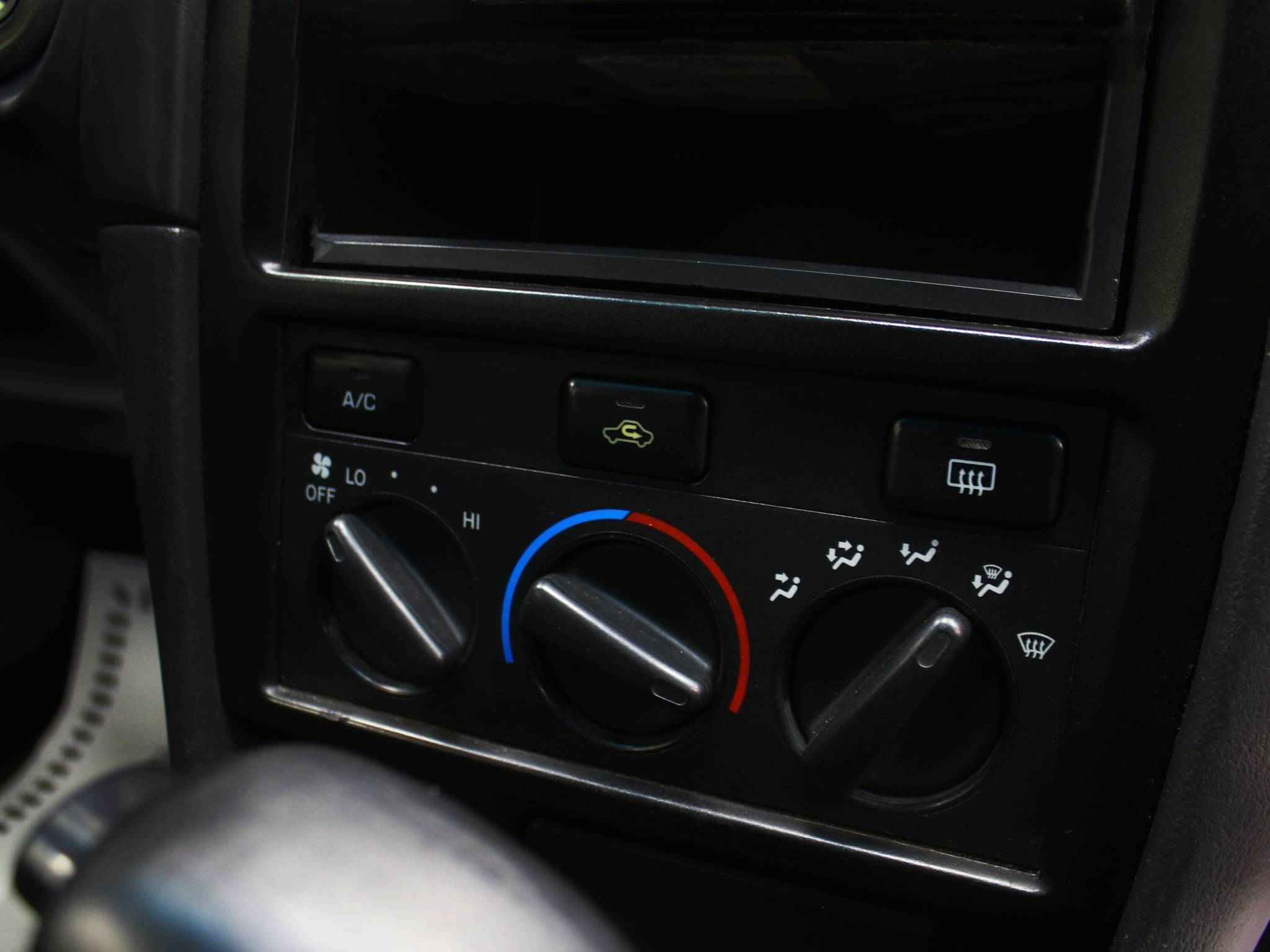 Toyota Camry Solara, I