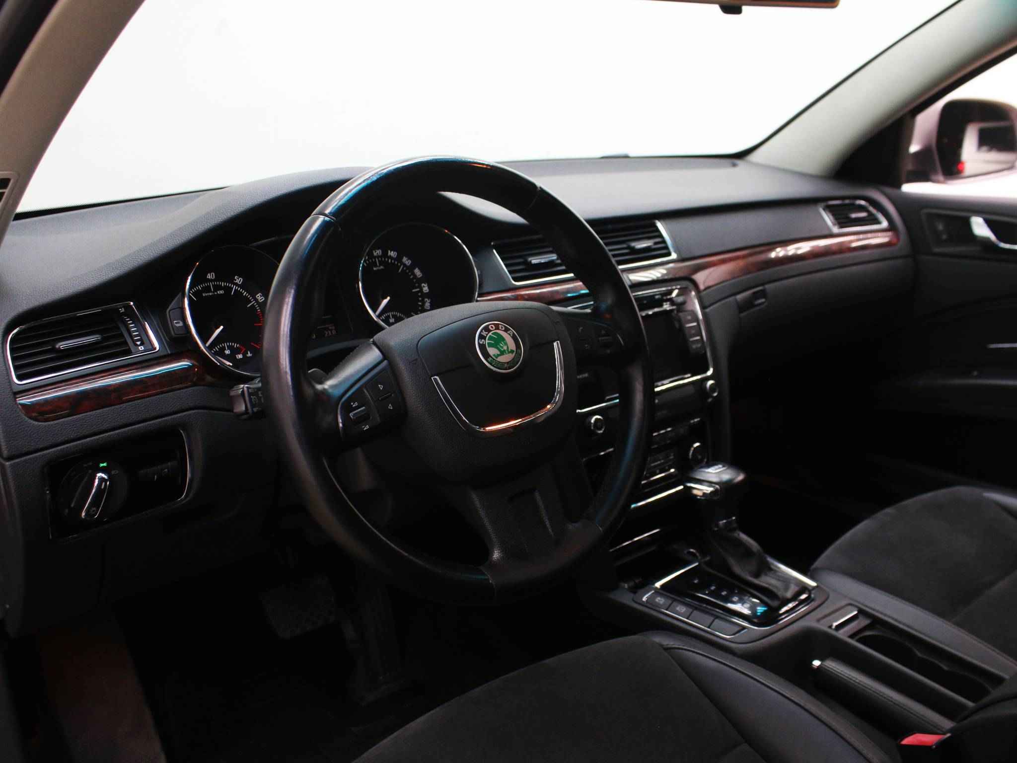 Skoda Superb, II