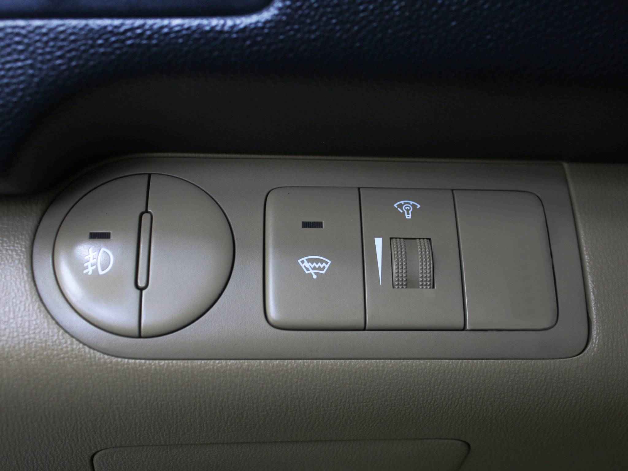 Hyundai Grand Starex, I