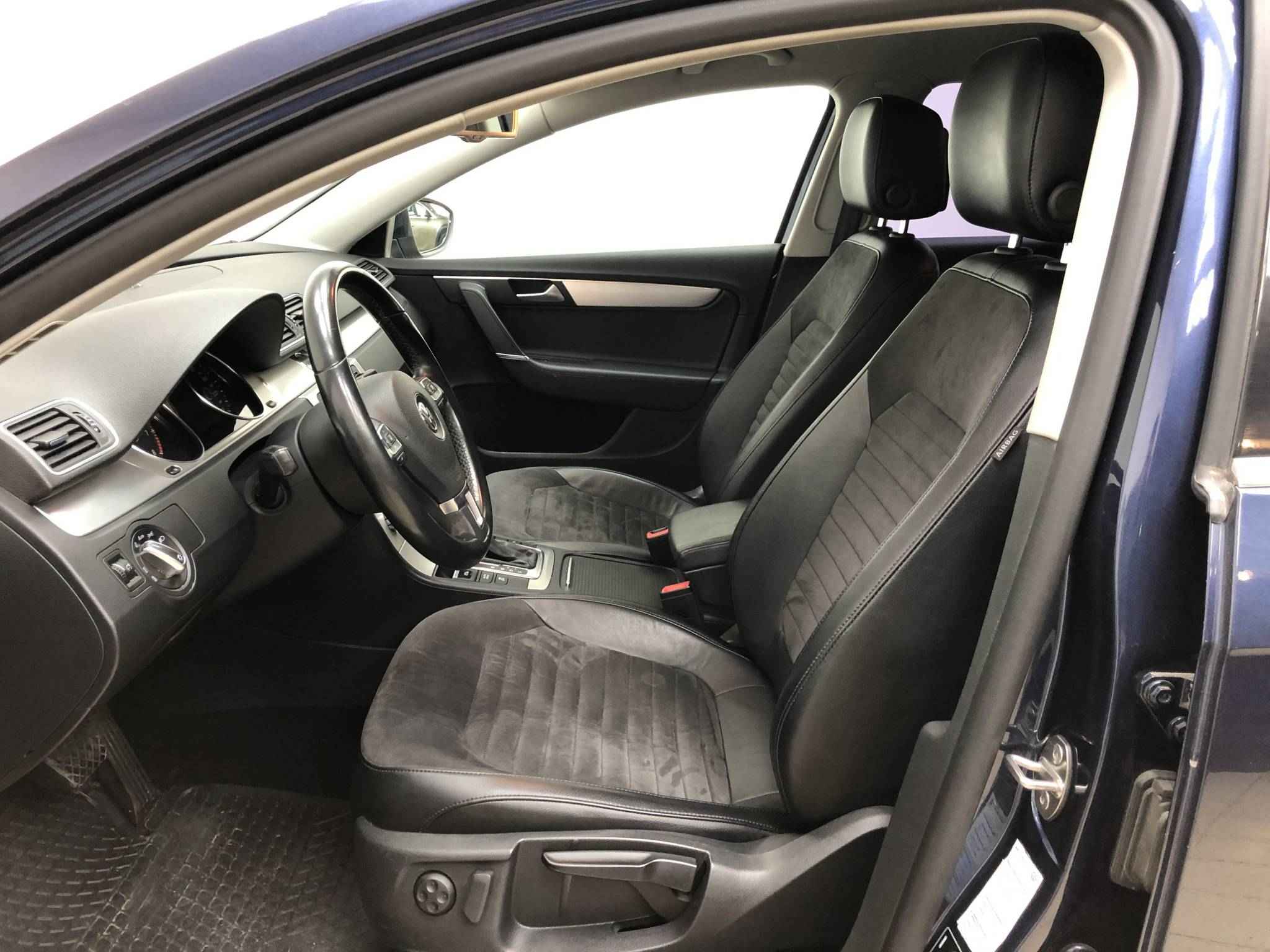 Volkswagen Passat, B7