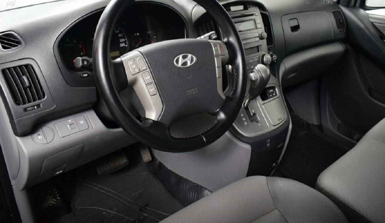 Hyundai Grand Starex, I