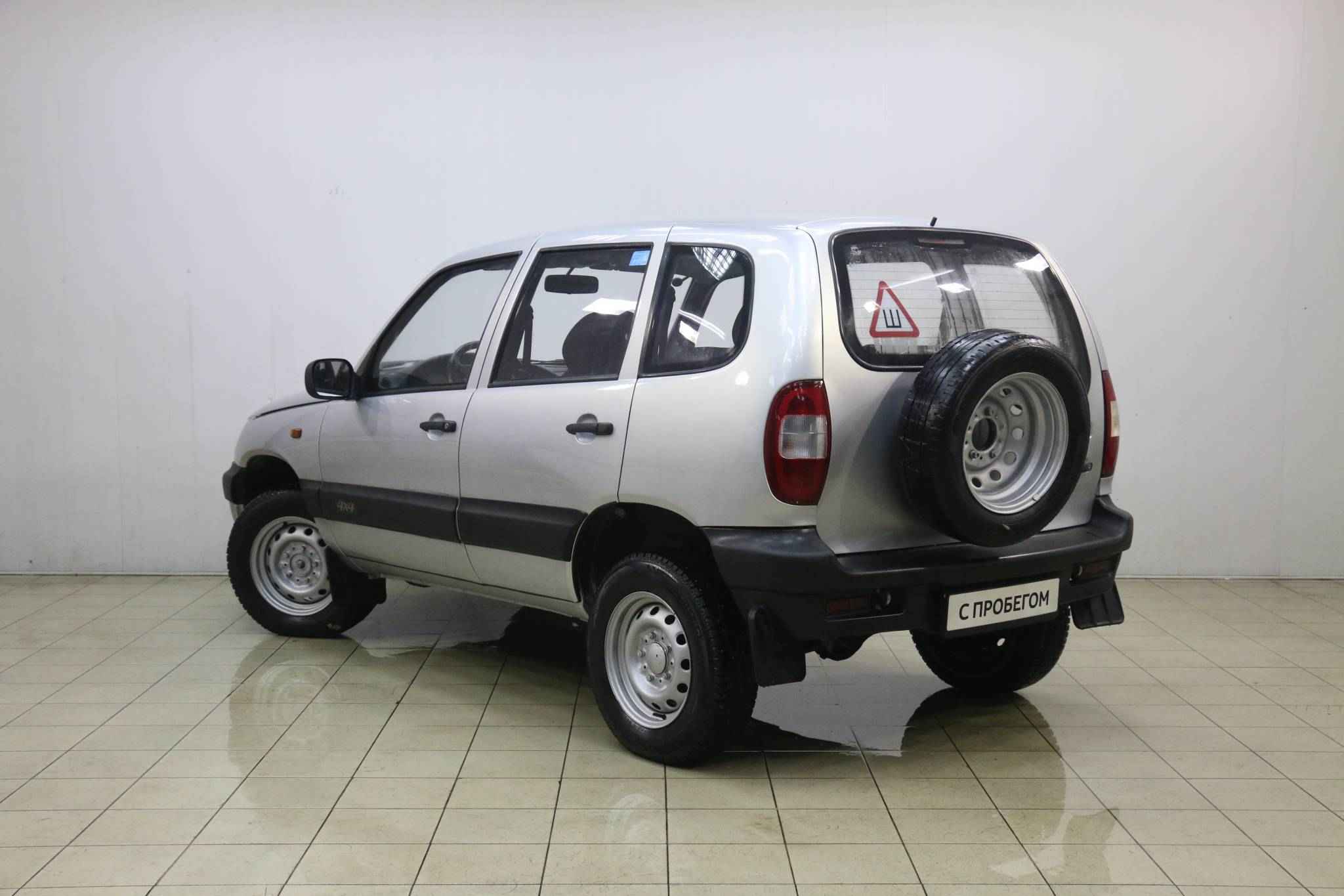 Chevrolet Niva, I