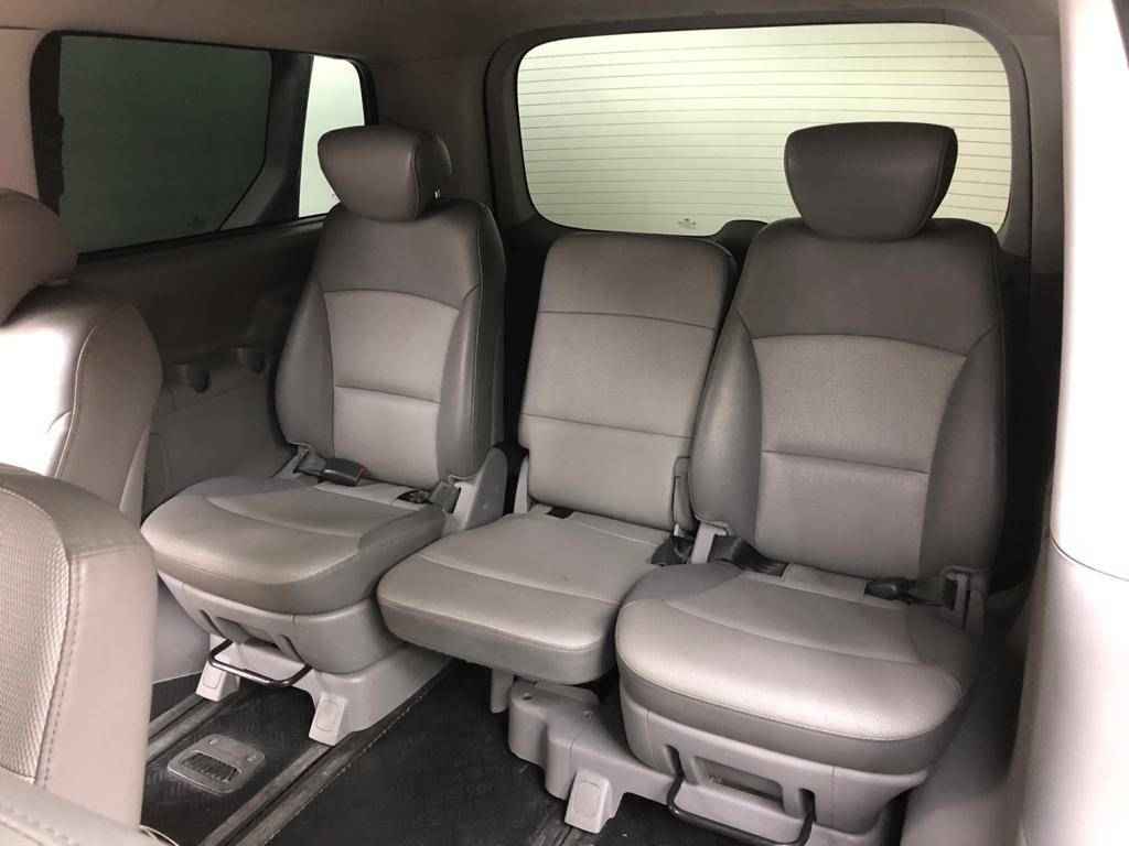 Hyundai Grand Starex, I