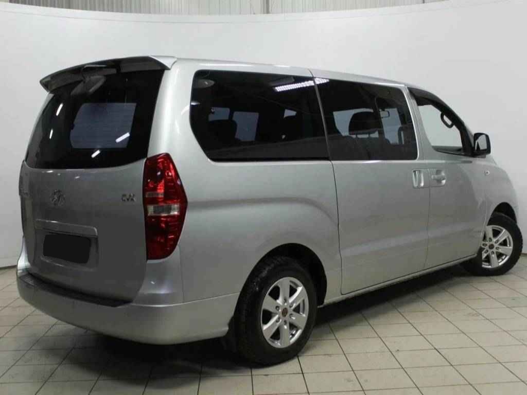 Hyundai Grand Starex, I