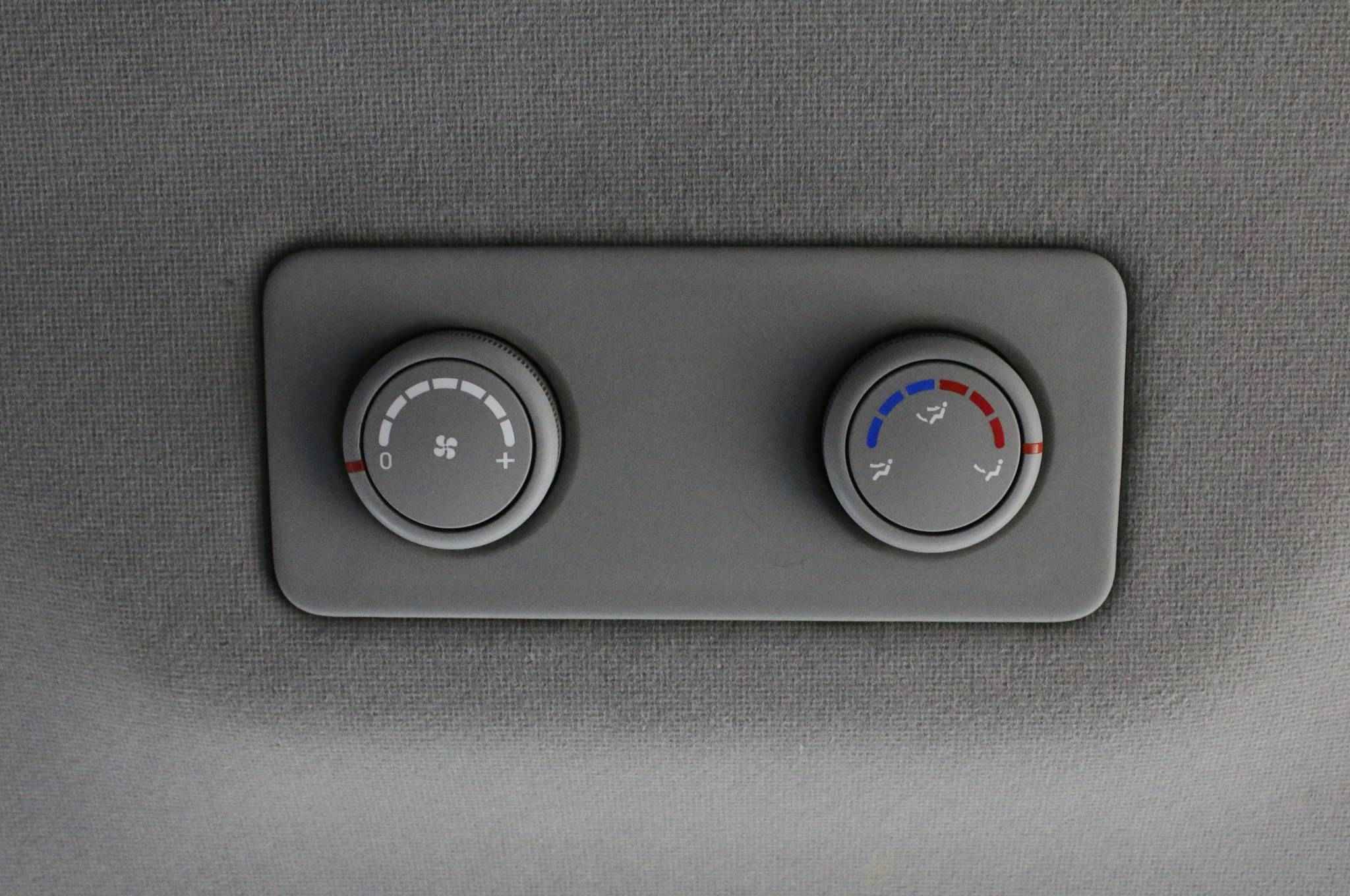 Hyundai Grand Starex, I