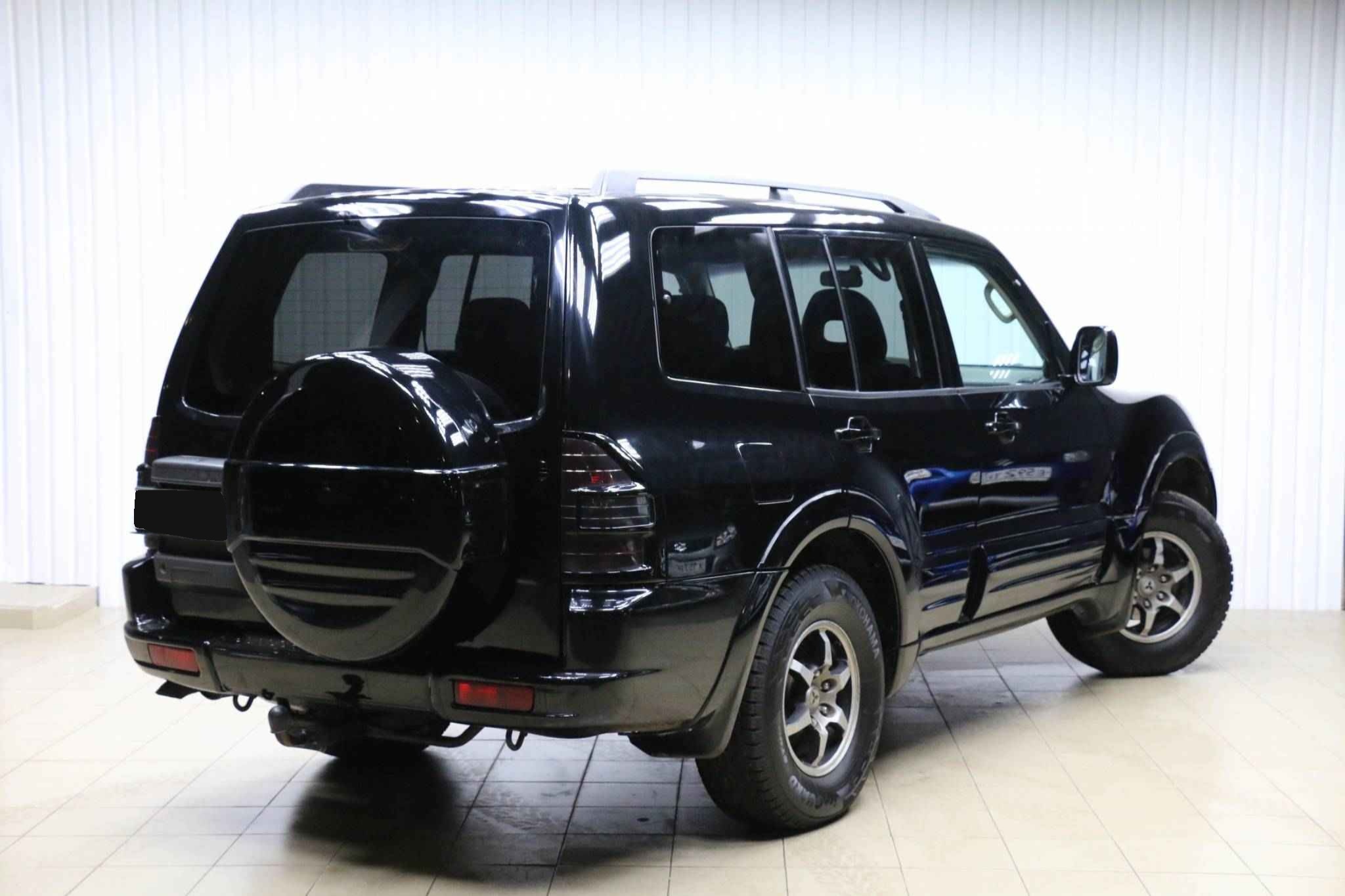 Mitsubishi Montero, II