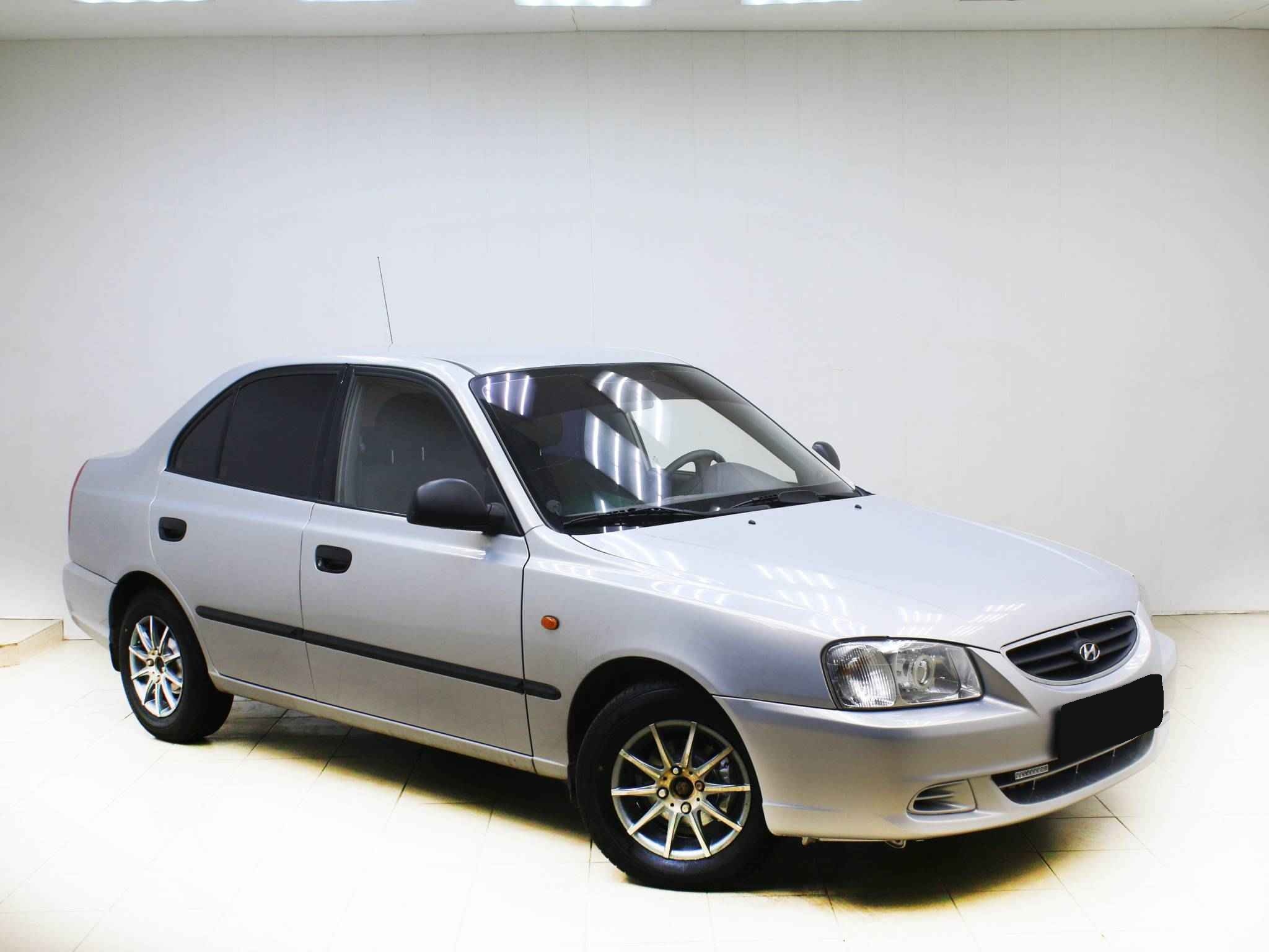 Hyundai Accent, II
