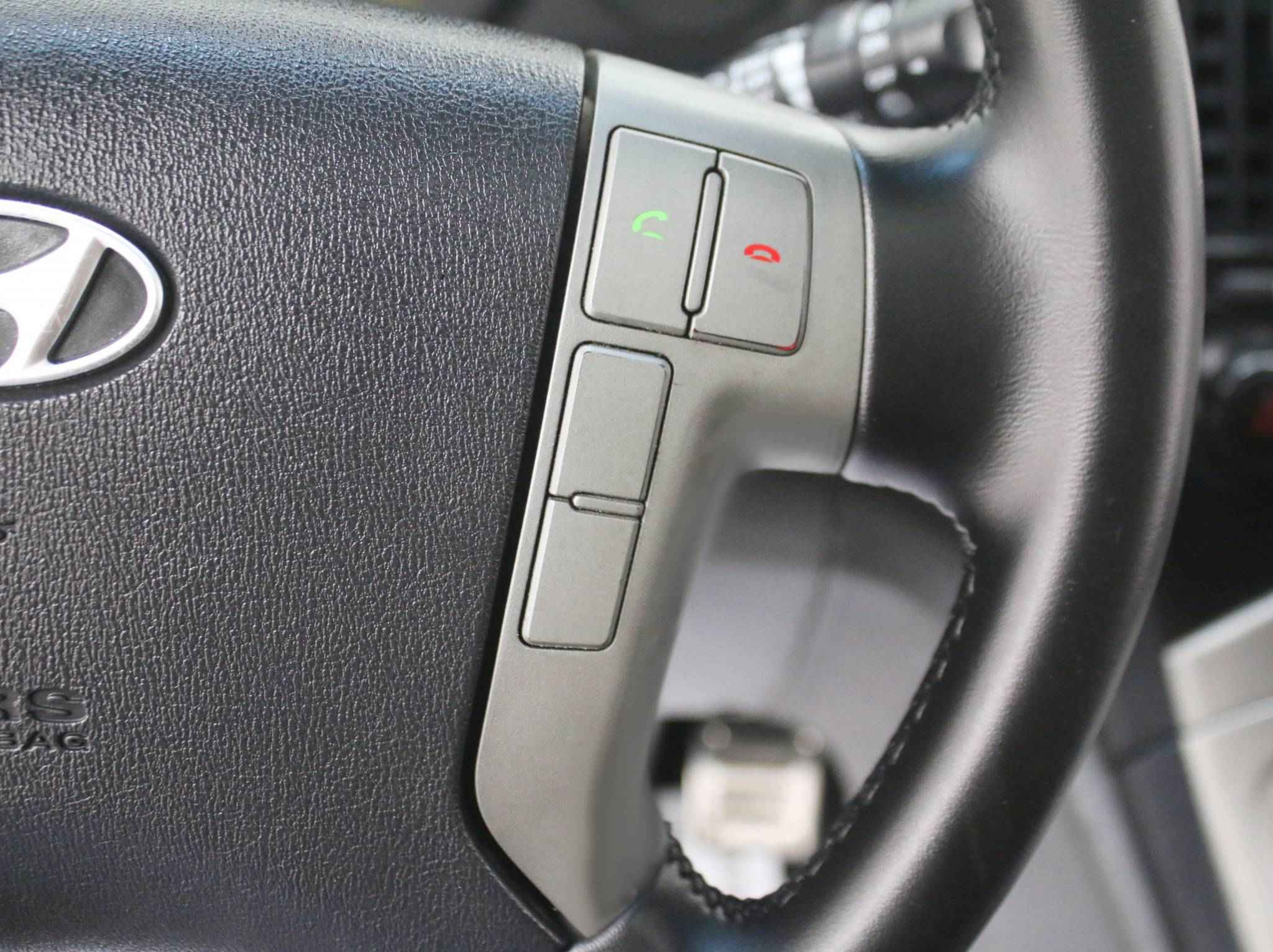 Hyundai Grand Starex, I