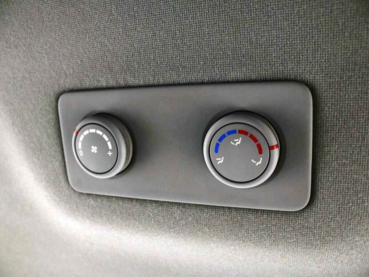 Hyundai Grand Starex, I