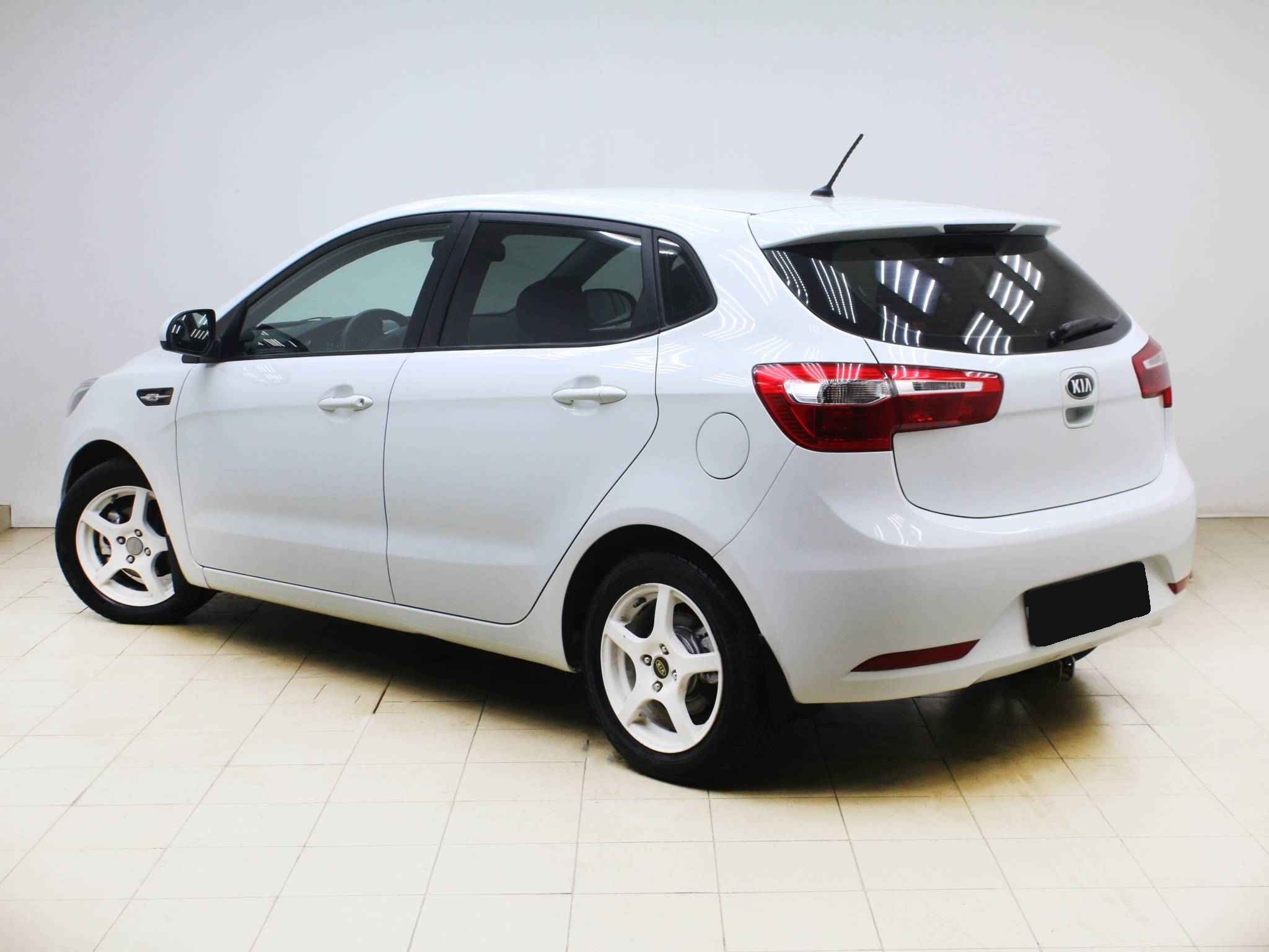 Kia Rio, III