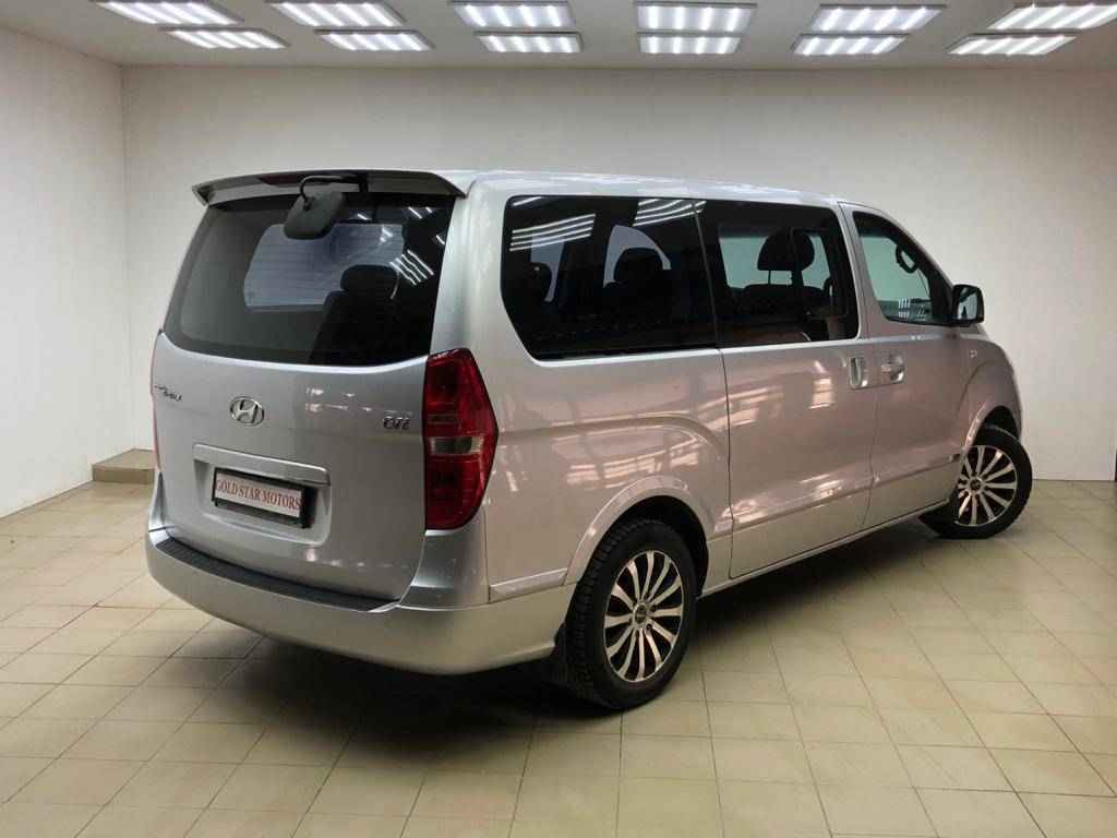 Hyundai Grand Starex, I