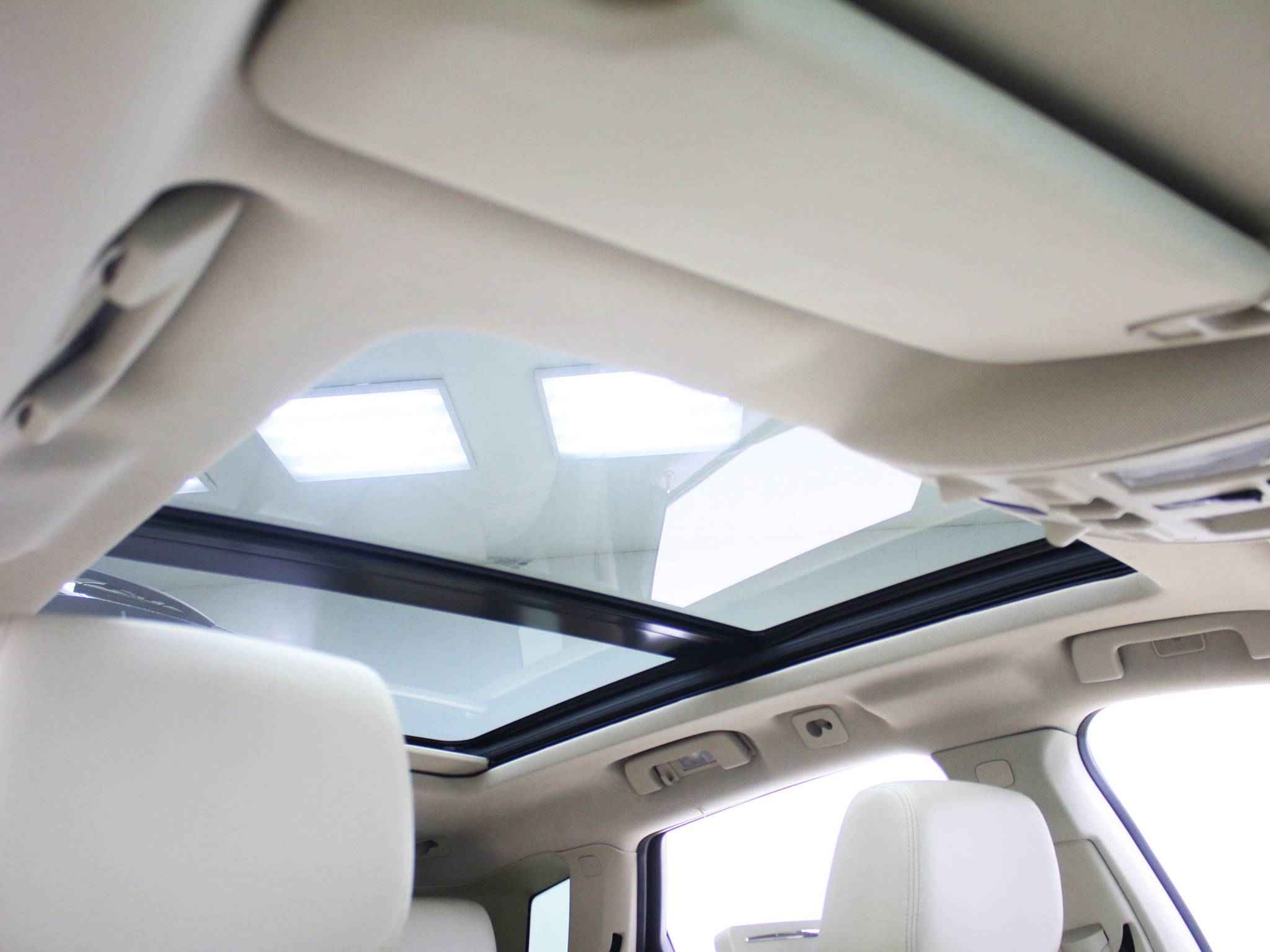 Cadillac SRX, II Рестайлинг