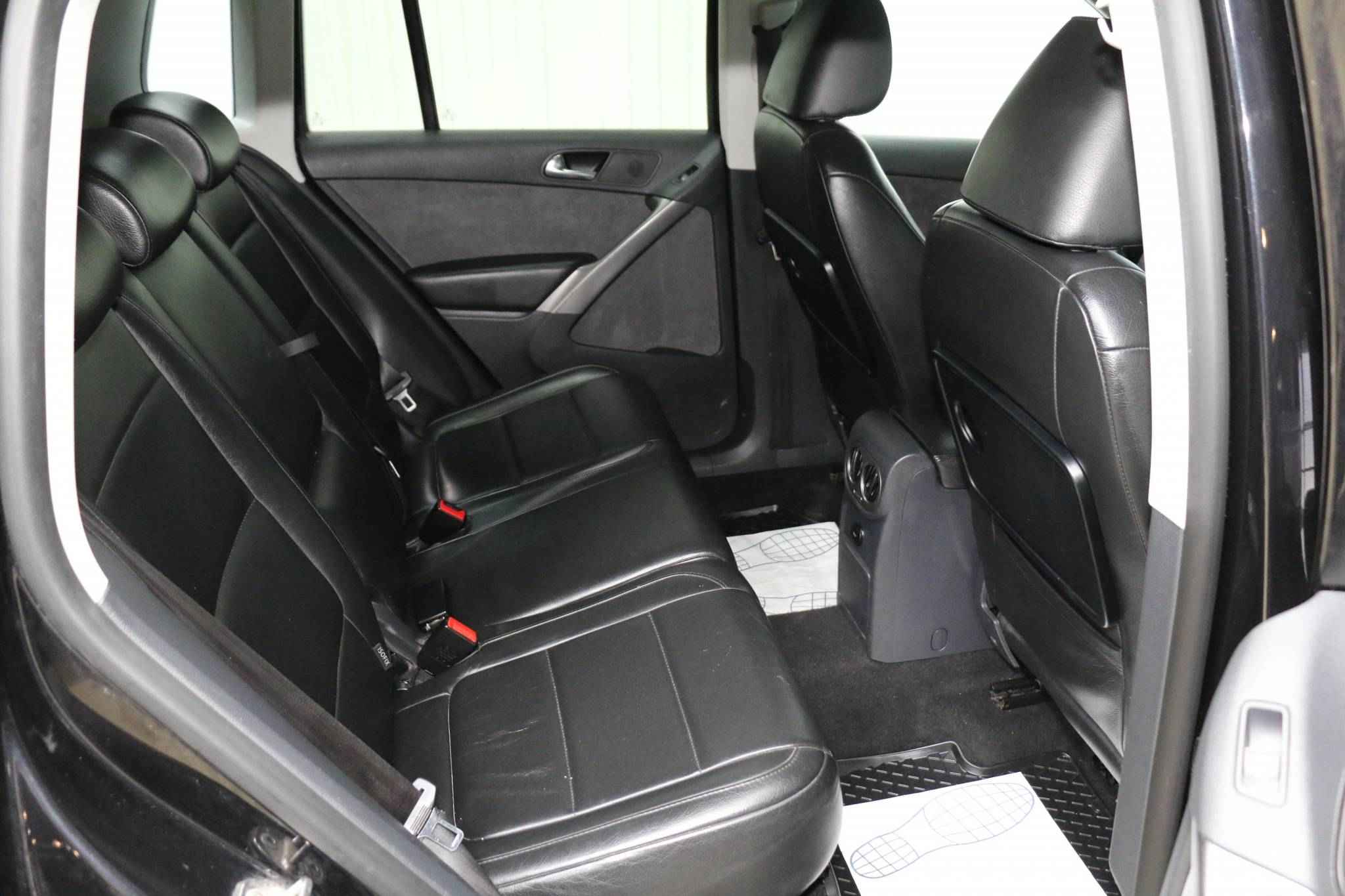 Volkswagen Tiguan, I