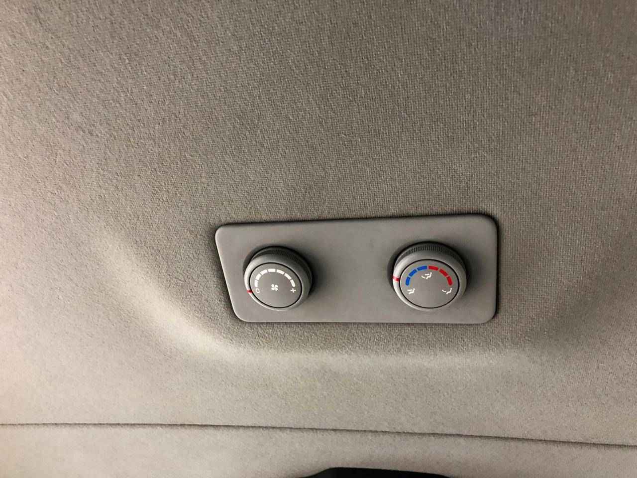 Hyundai Grand Starex, I