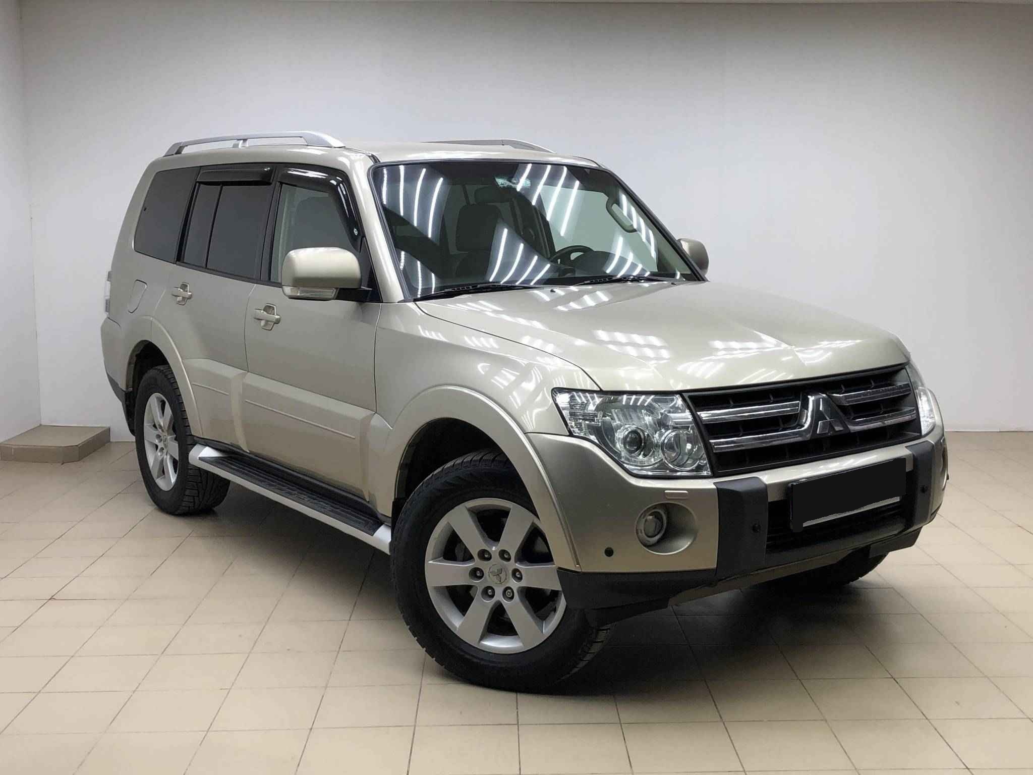 Mitsubishi Pajero, IV