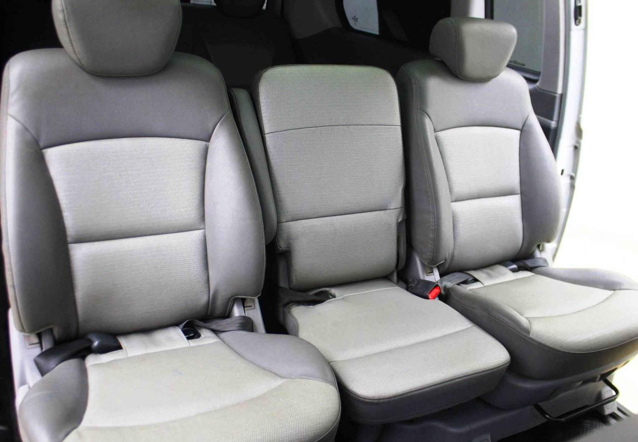 Hyundai Grand Starex, I