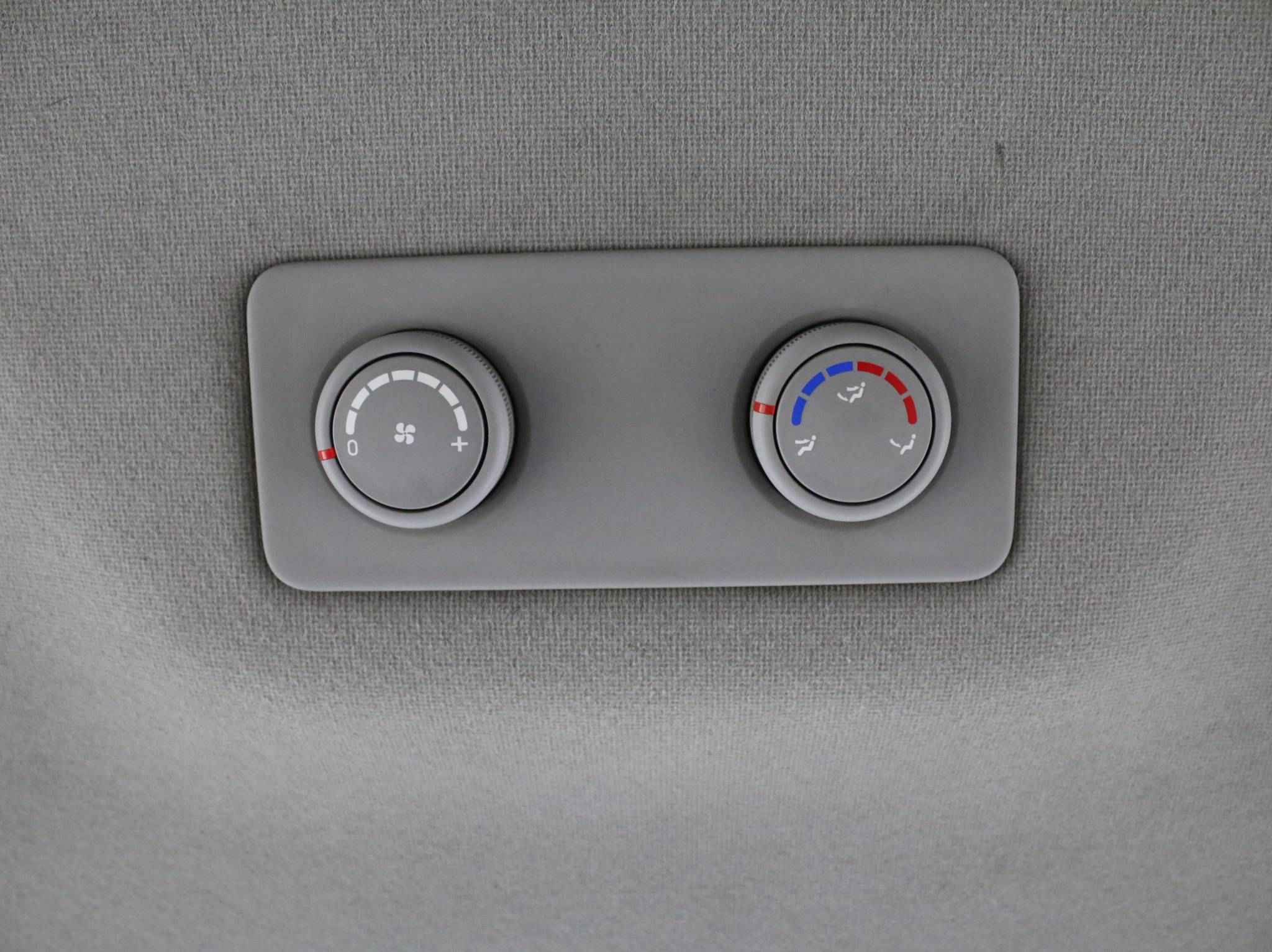 Hyundai Grand Starex, I