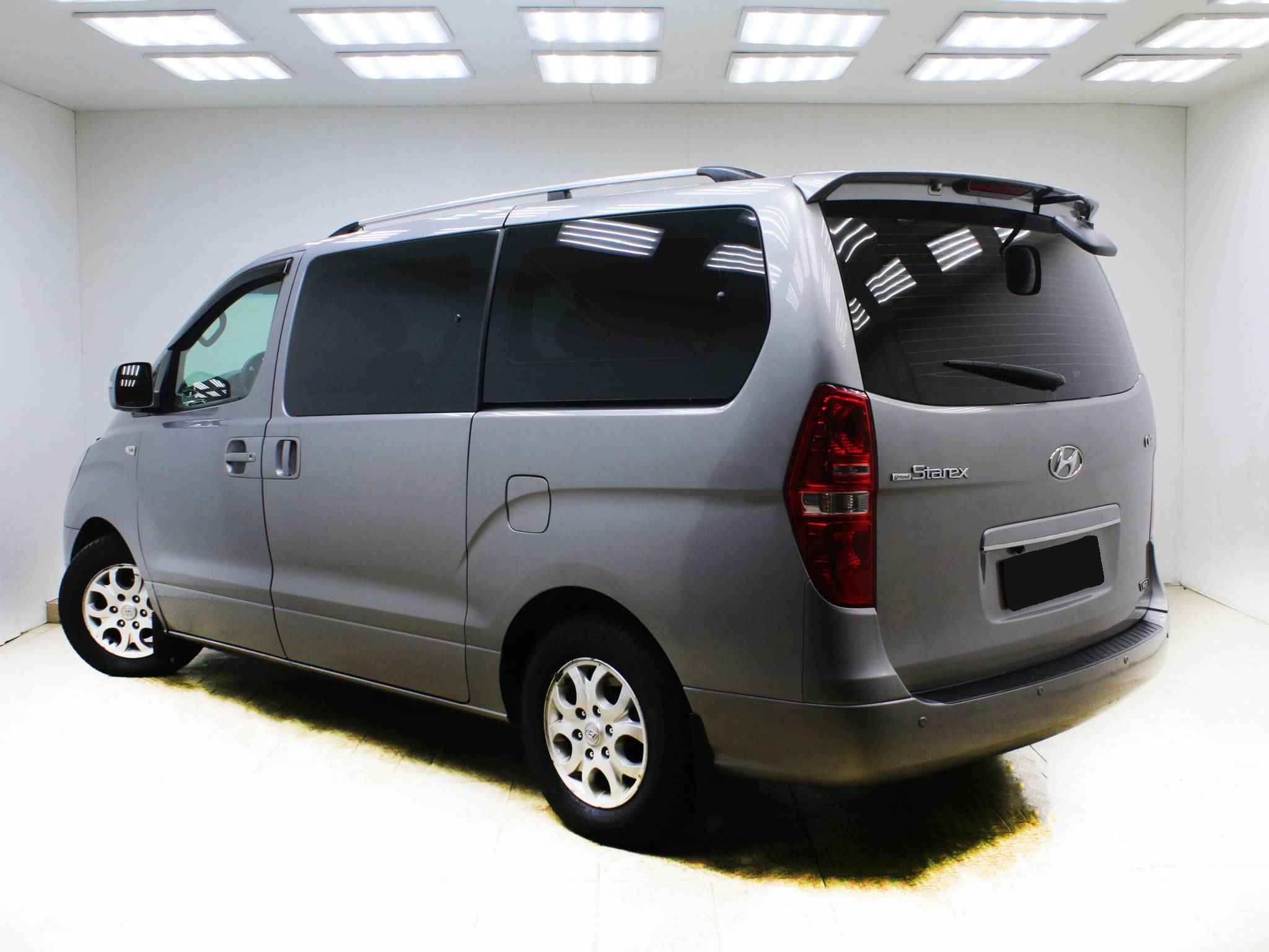 Hyundai Grand Starex, I