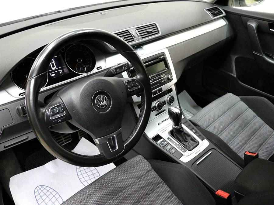 Volkswagen Passat, B7