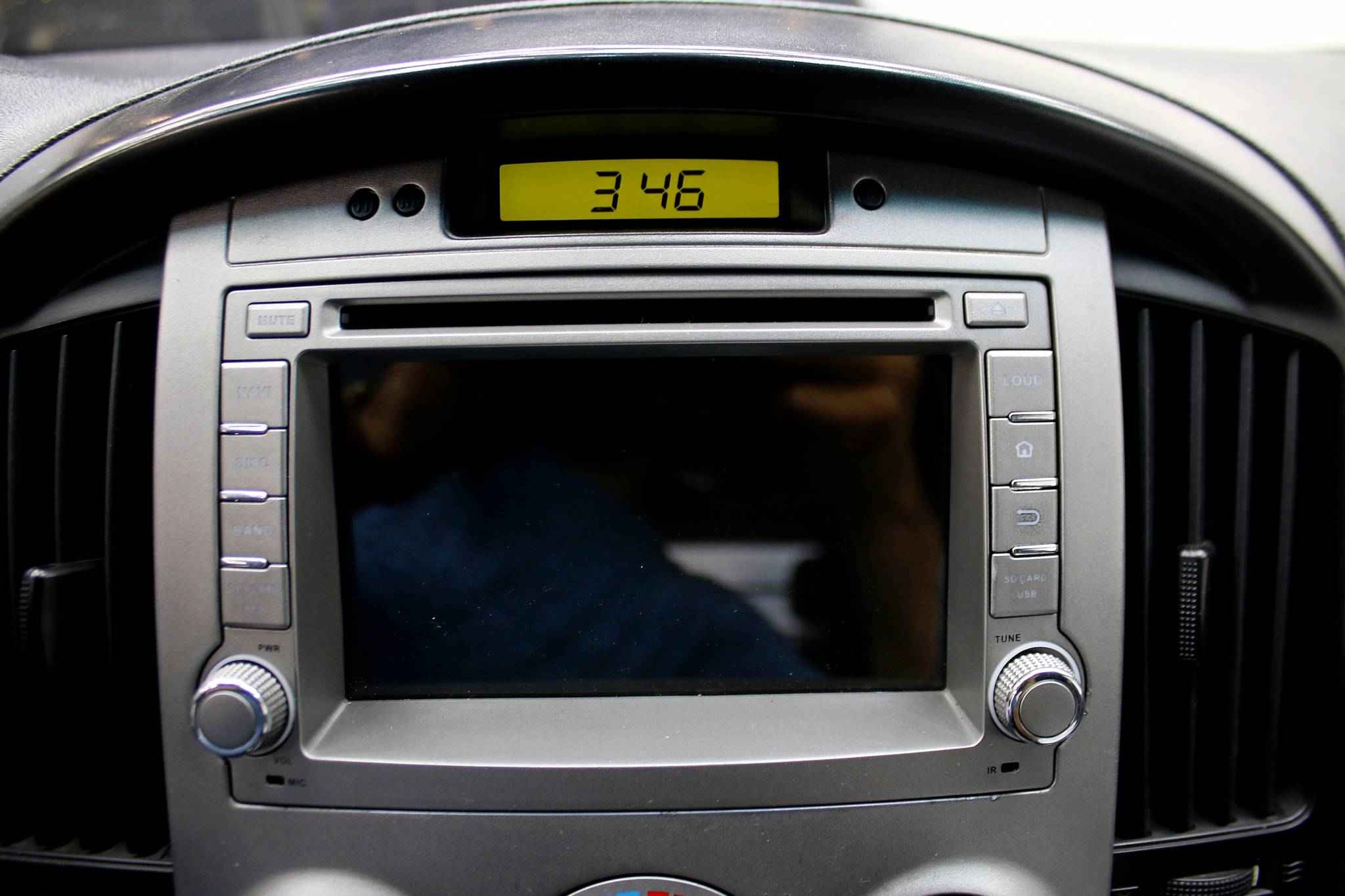 Hyundai Grand Starex, I