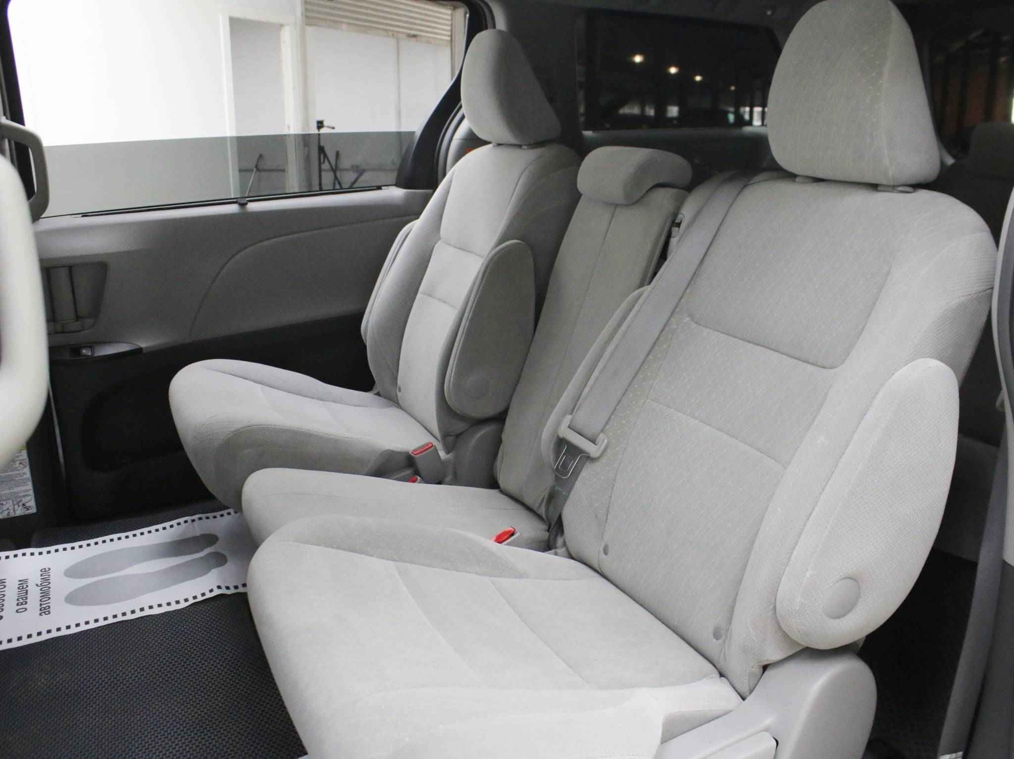 Toyota Sienna, III Рестайлинг