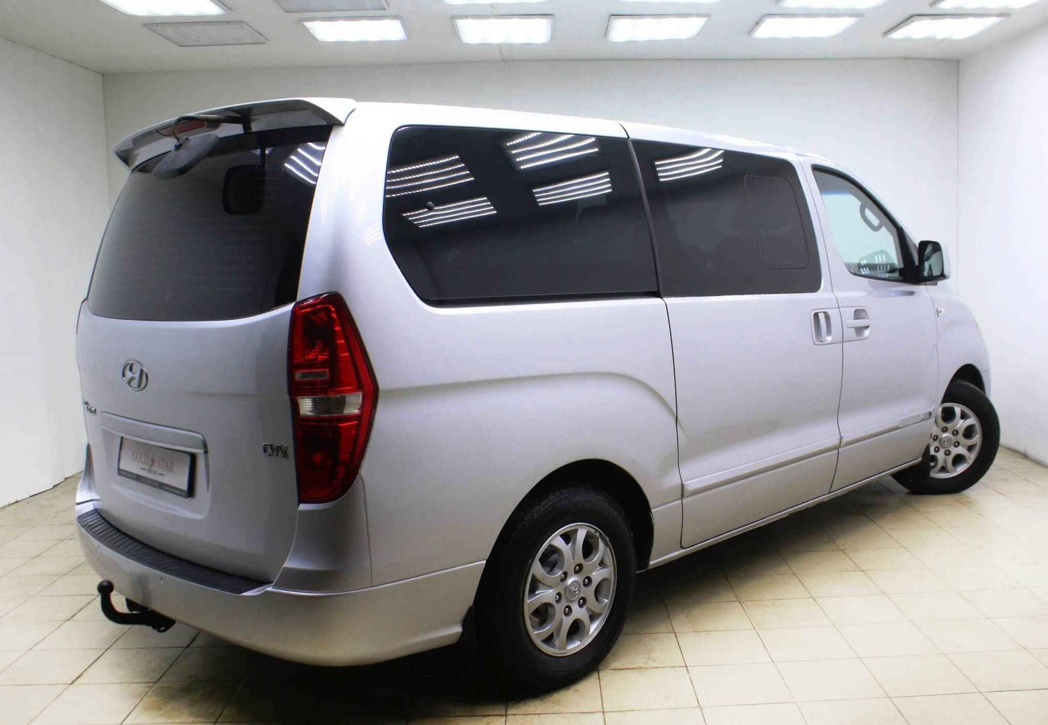 Hyundai Grand Starex, I