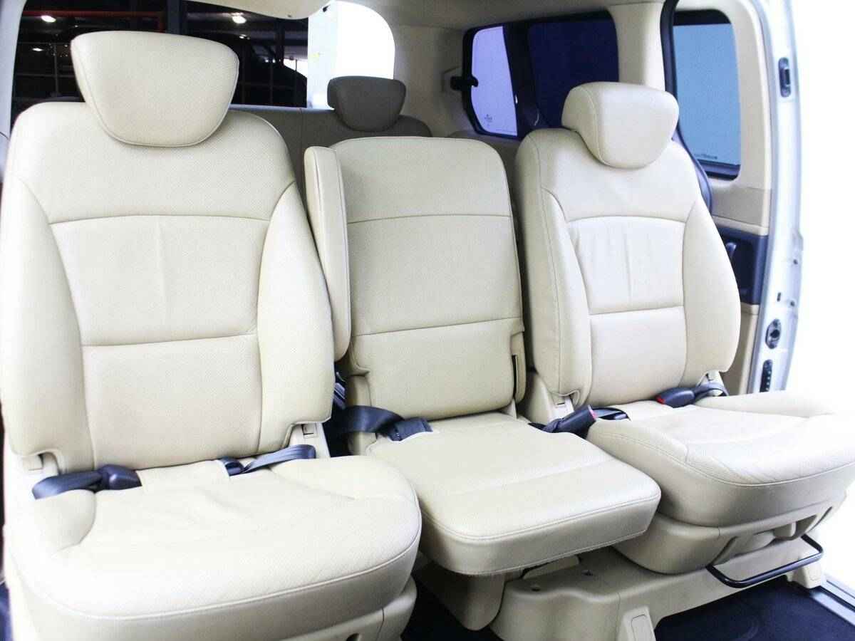 Hyundai Grand Starex, I