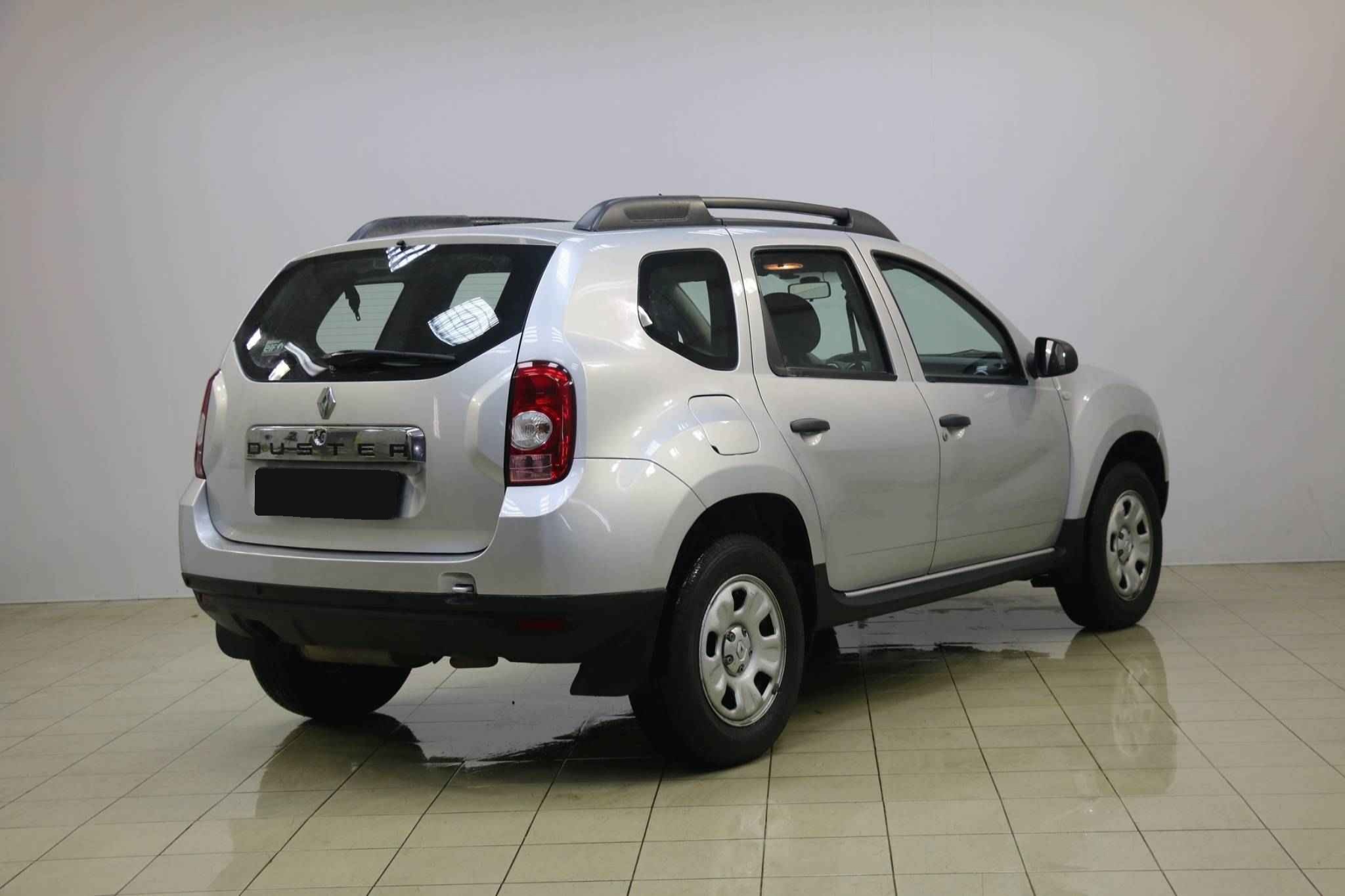 Renault Duster, I