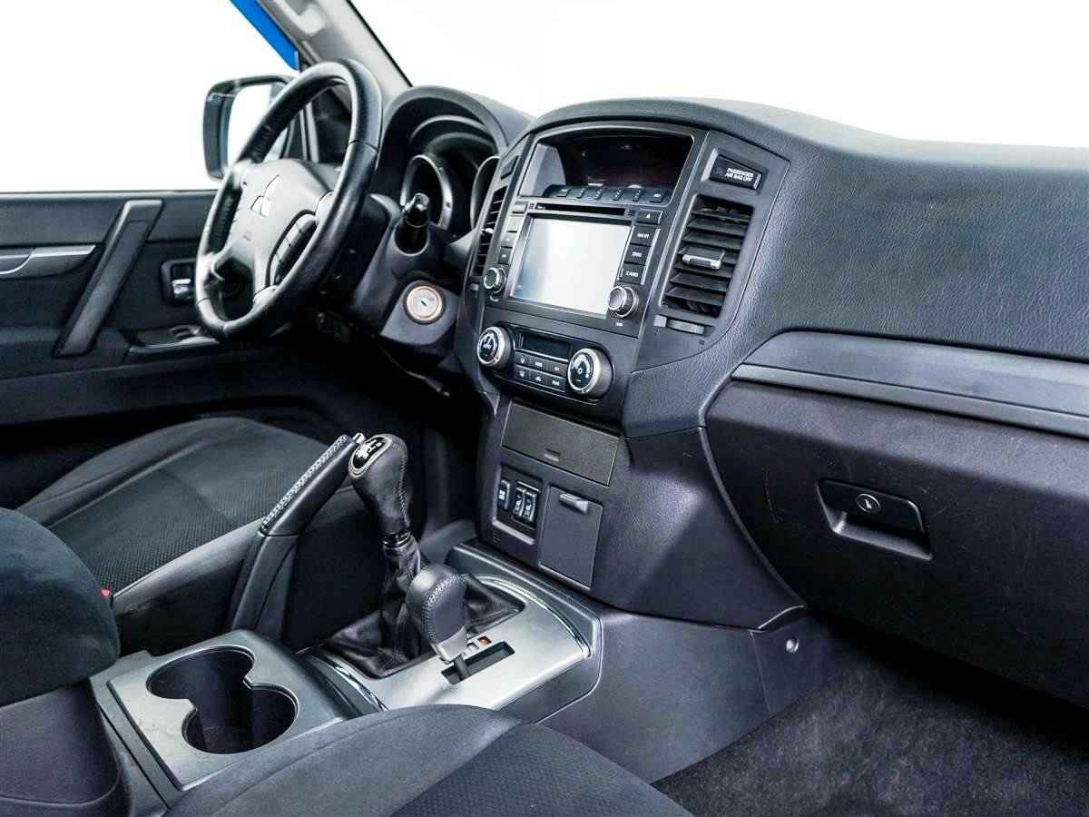 Mitsubishi Pajero, IV