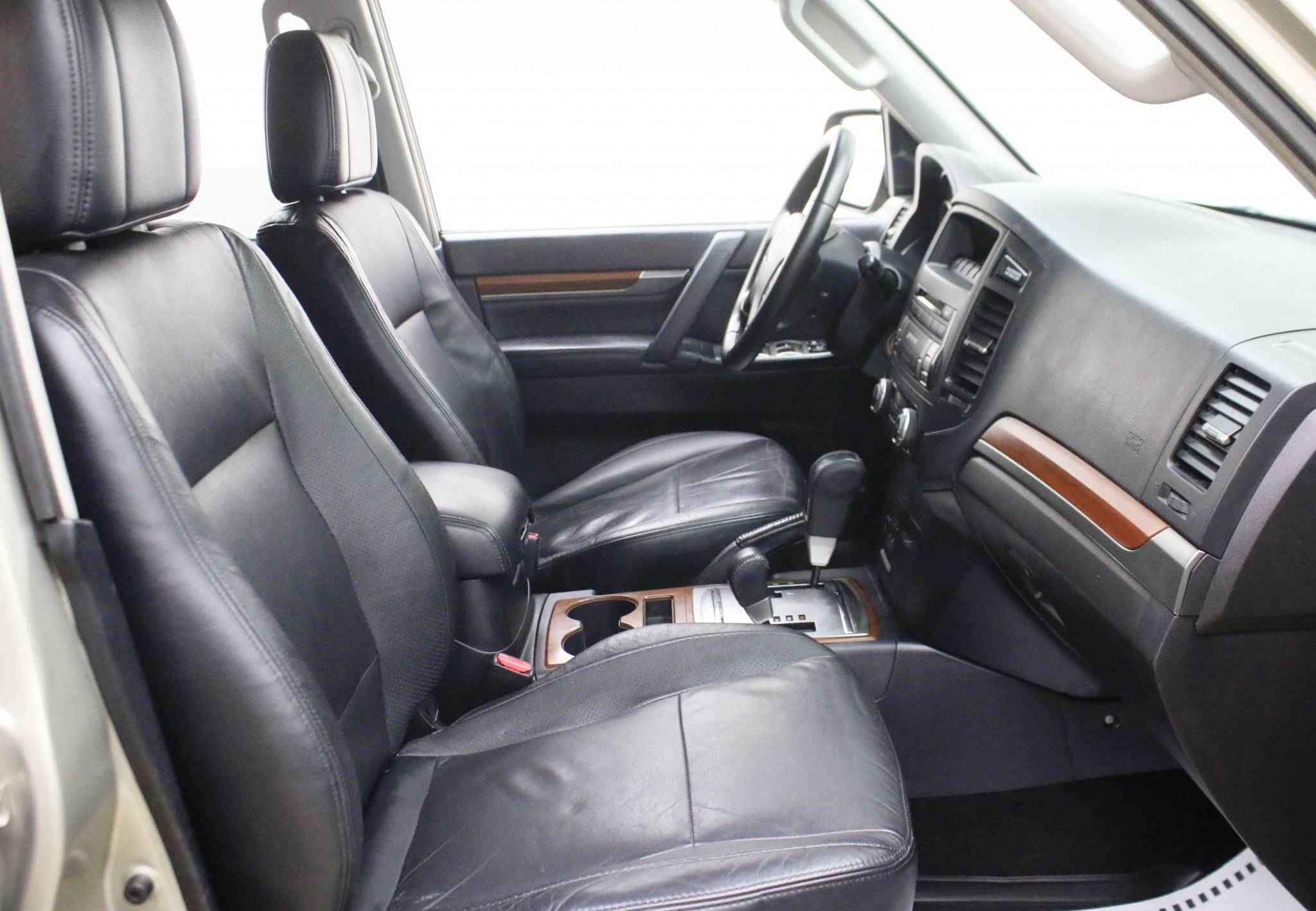 Mitsubishi Pajero, IV Рестайлинг 1