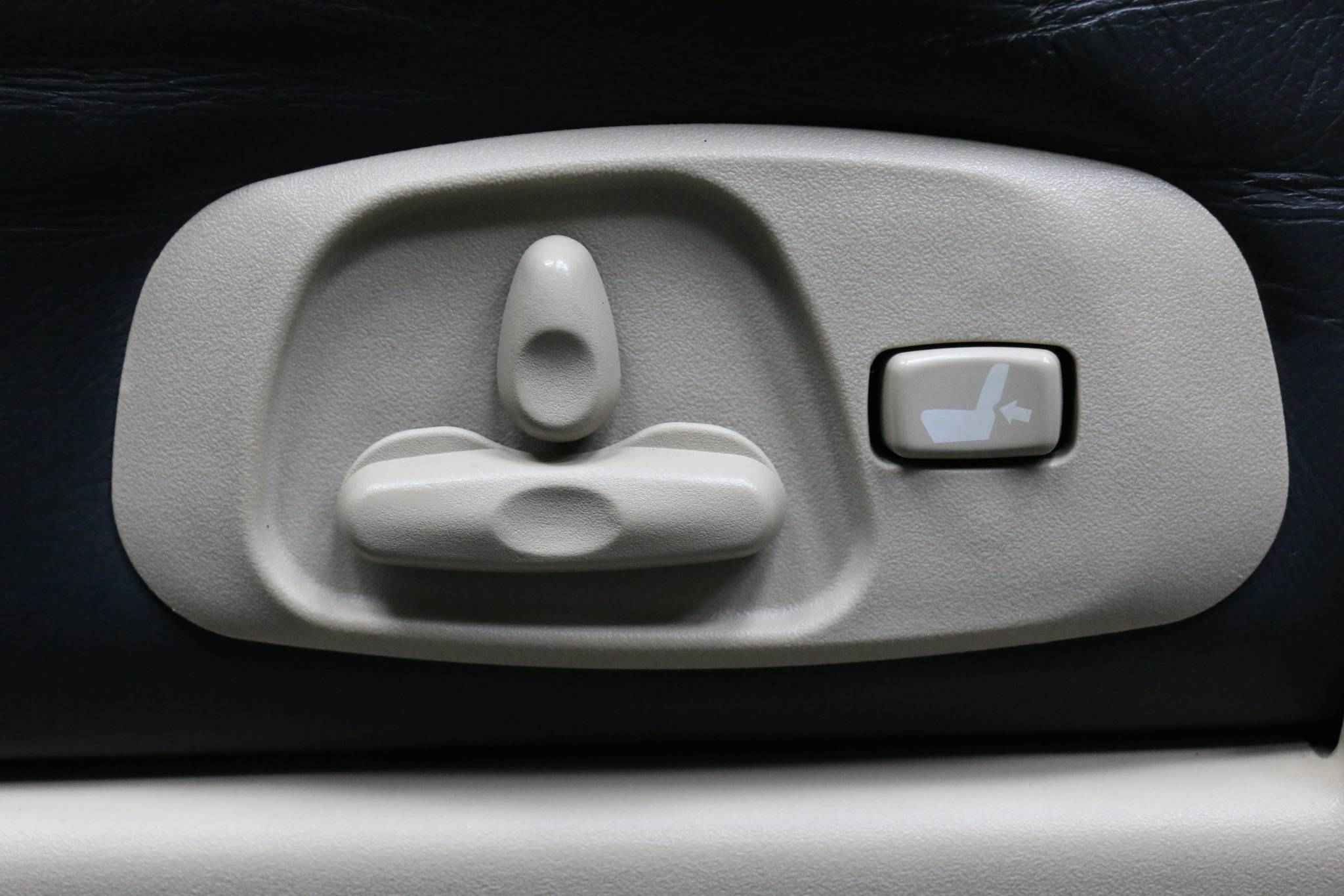 Mitsubishi Montero, II