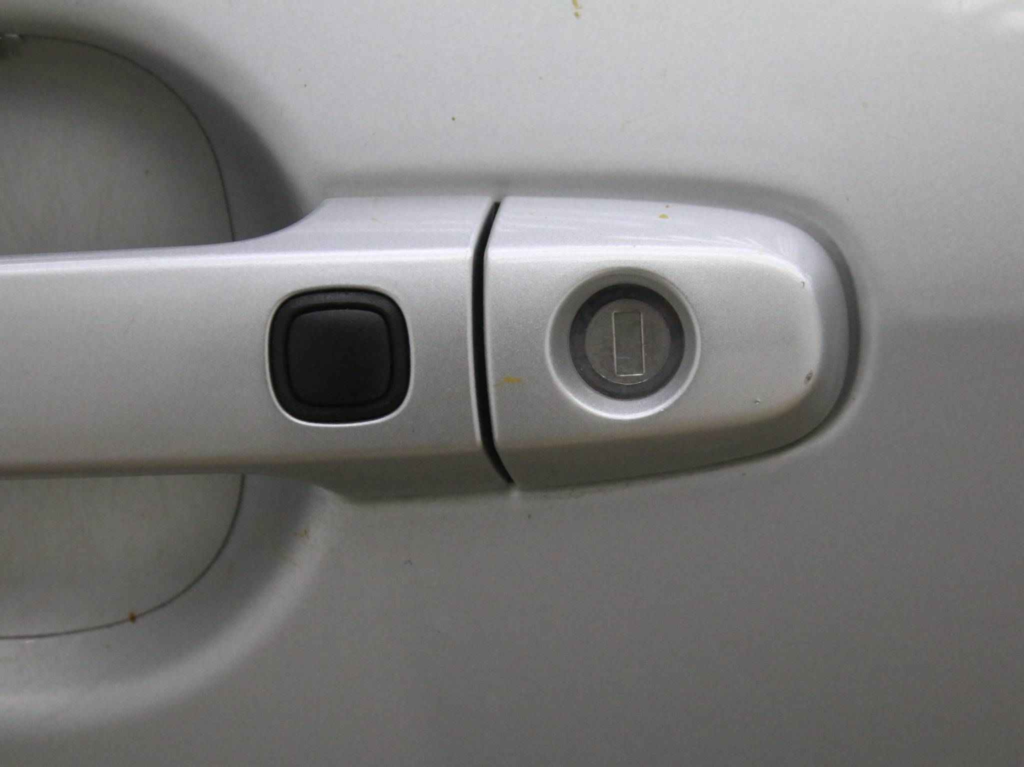 Toyota RAV4, III (XA30)