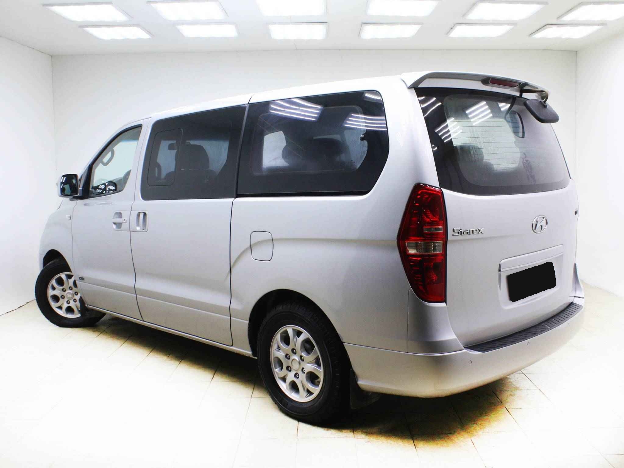 Hyundai Grand Starex, I