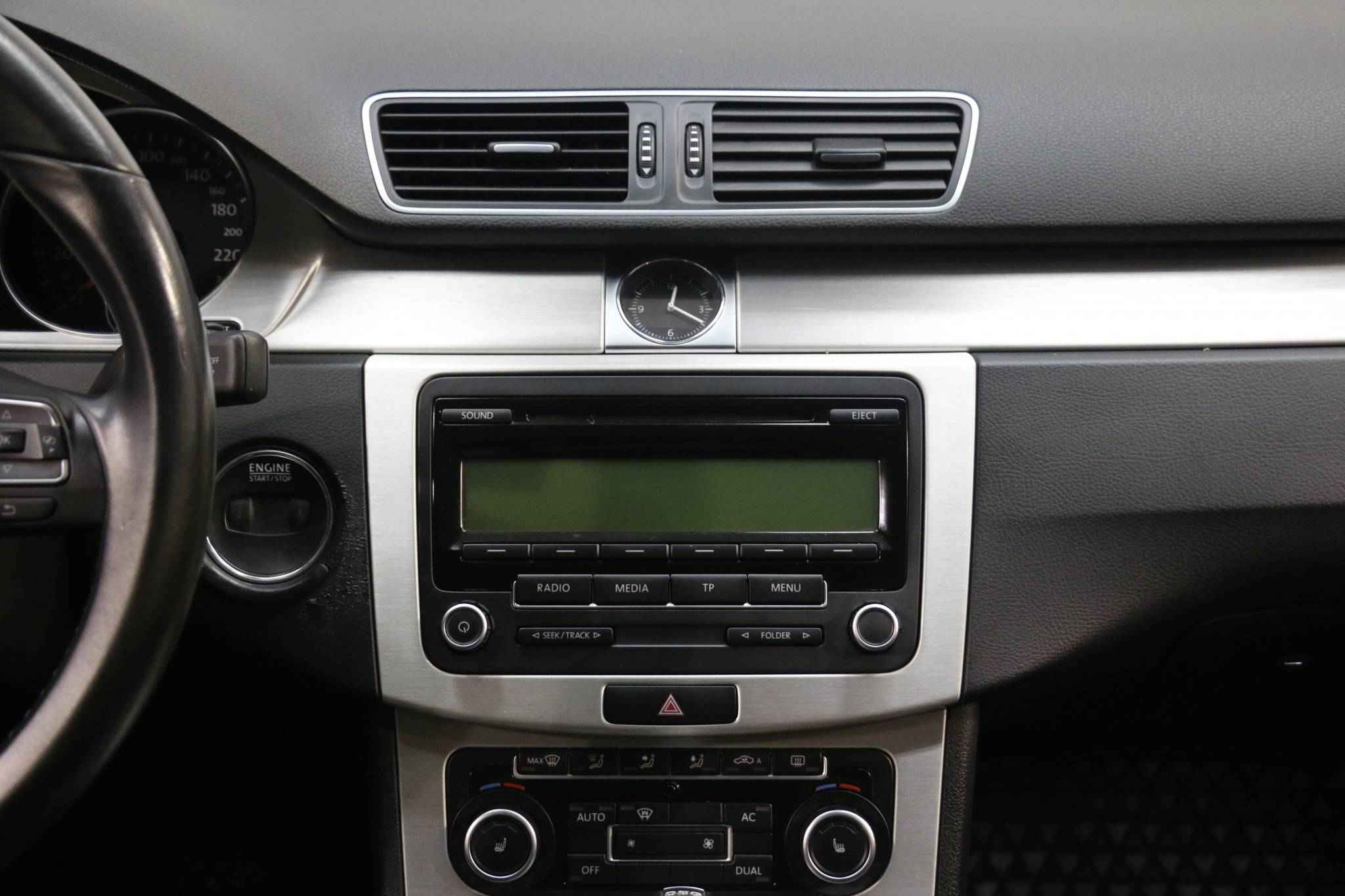 Volkswagen Passat, B7