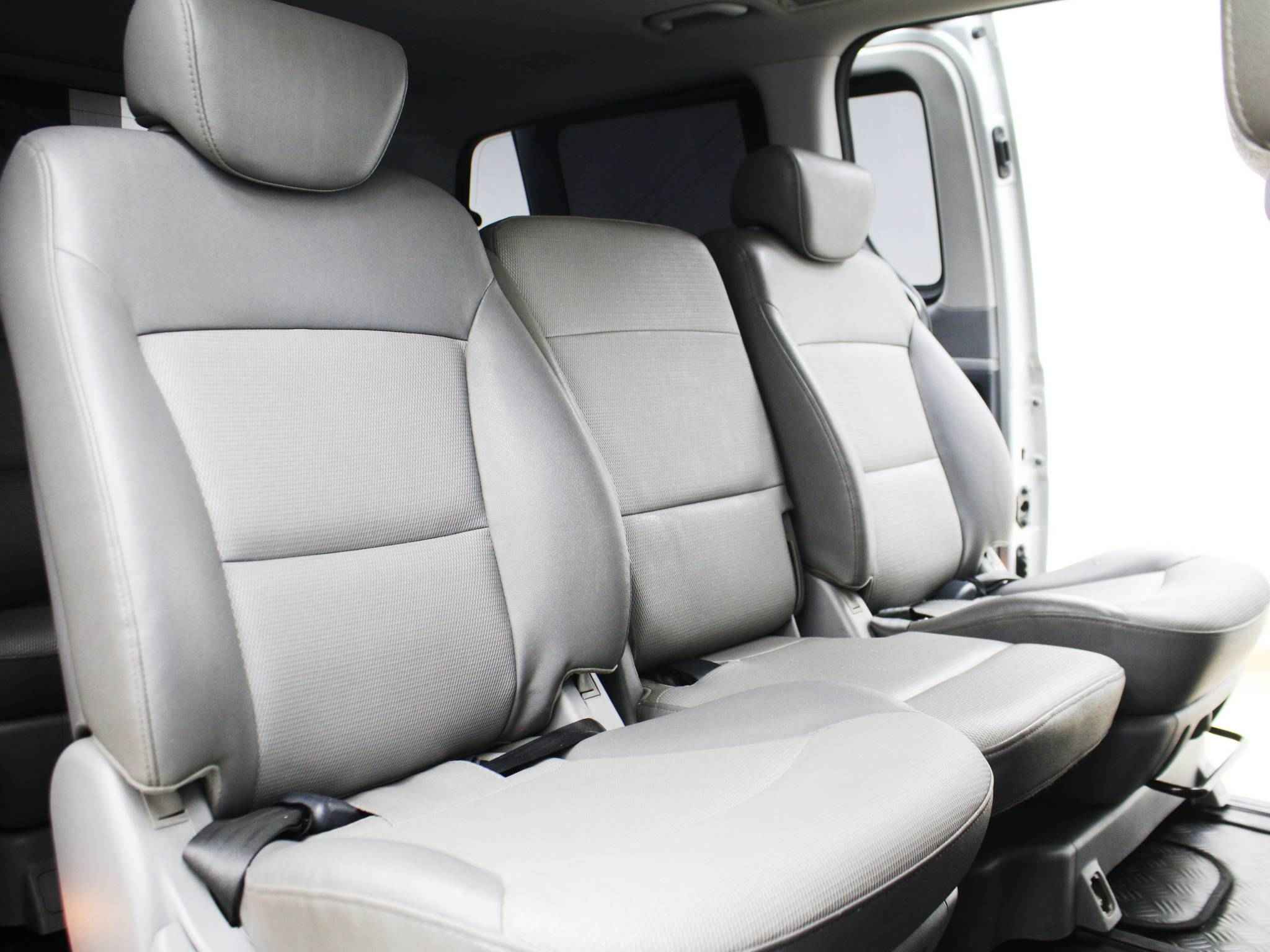 Hyundai Grand Starex, I