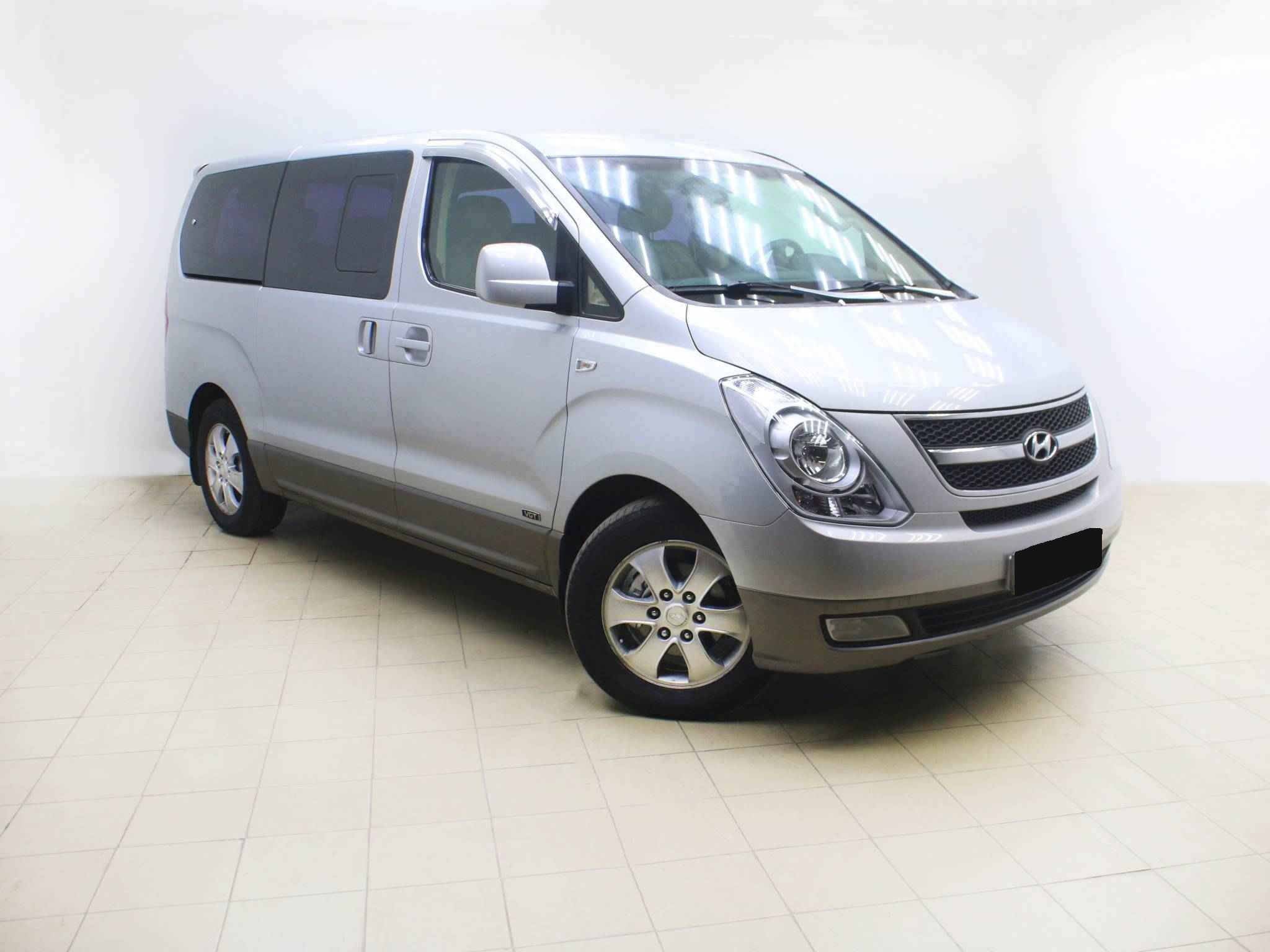 Hyundai Grand Starex, I