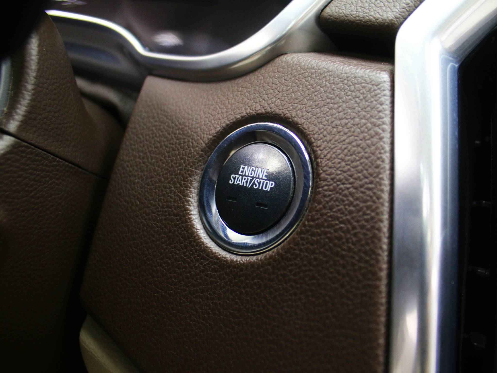 Cadillac SRX, II Рестайлинг