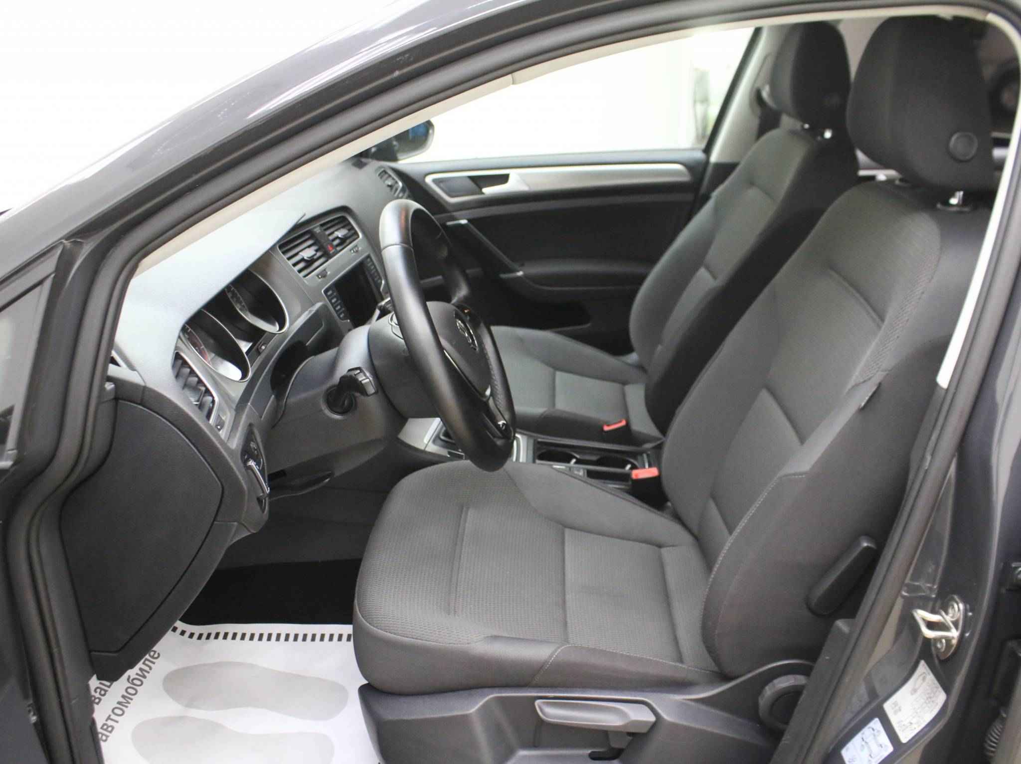 Volkswagen Golf, VII