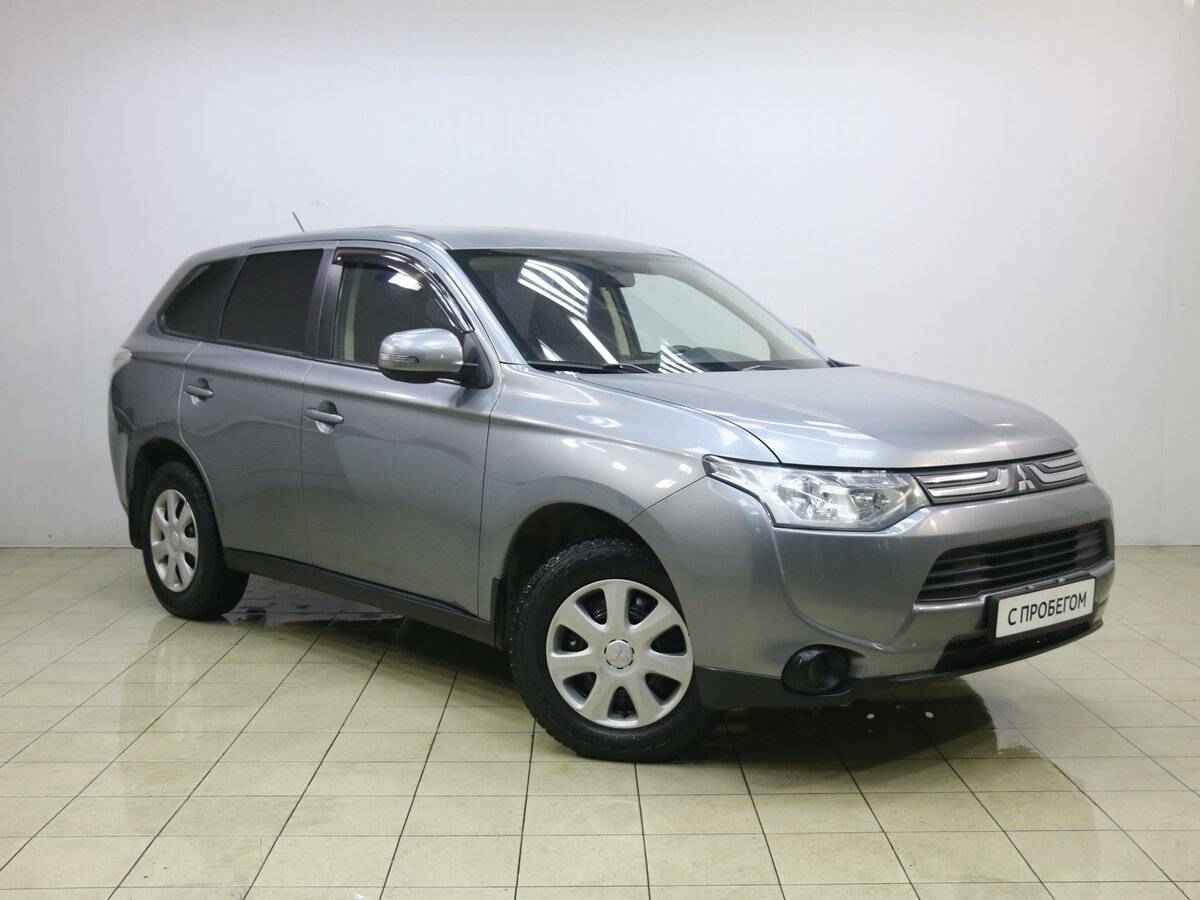 Mitsubishi Outlander, III