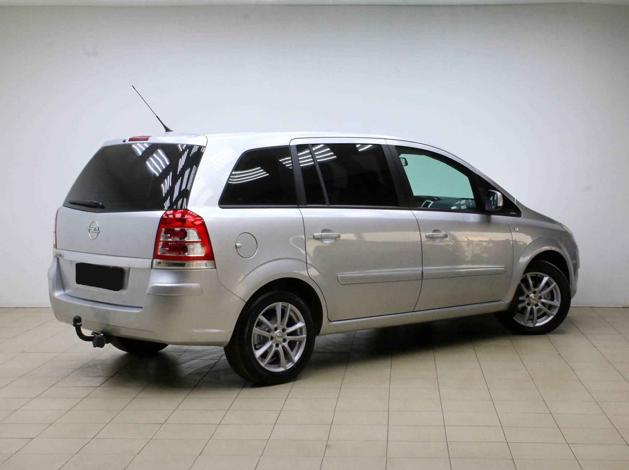 Opel Zafira, B Рестайлинг