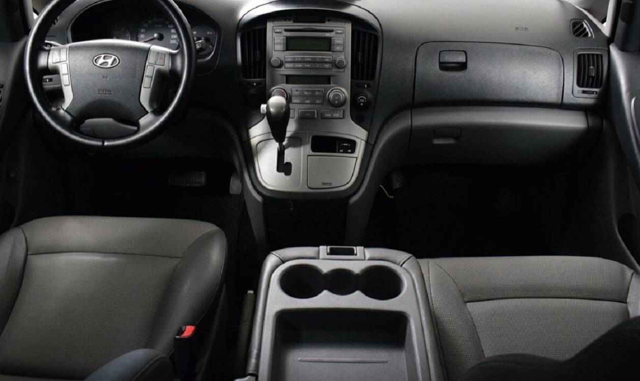 Hyundai Grand Starex, I