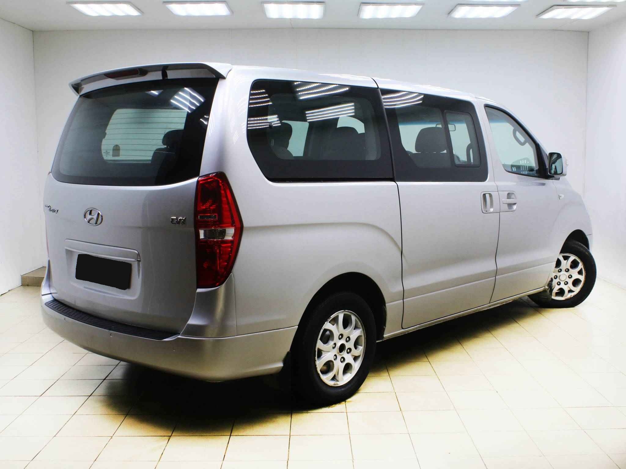 Hyundai Grand Starex, I