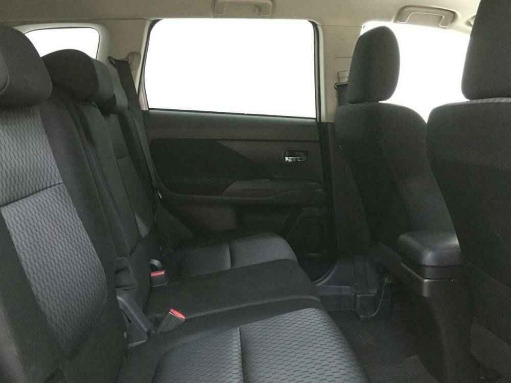 Mitsubishi Outlander, III