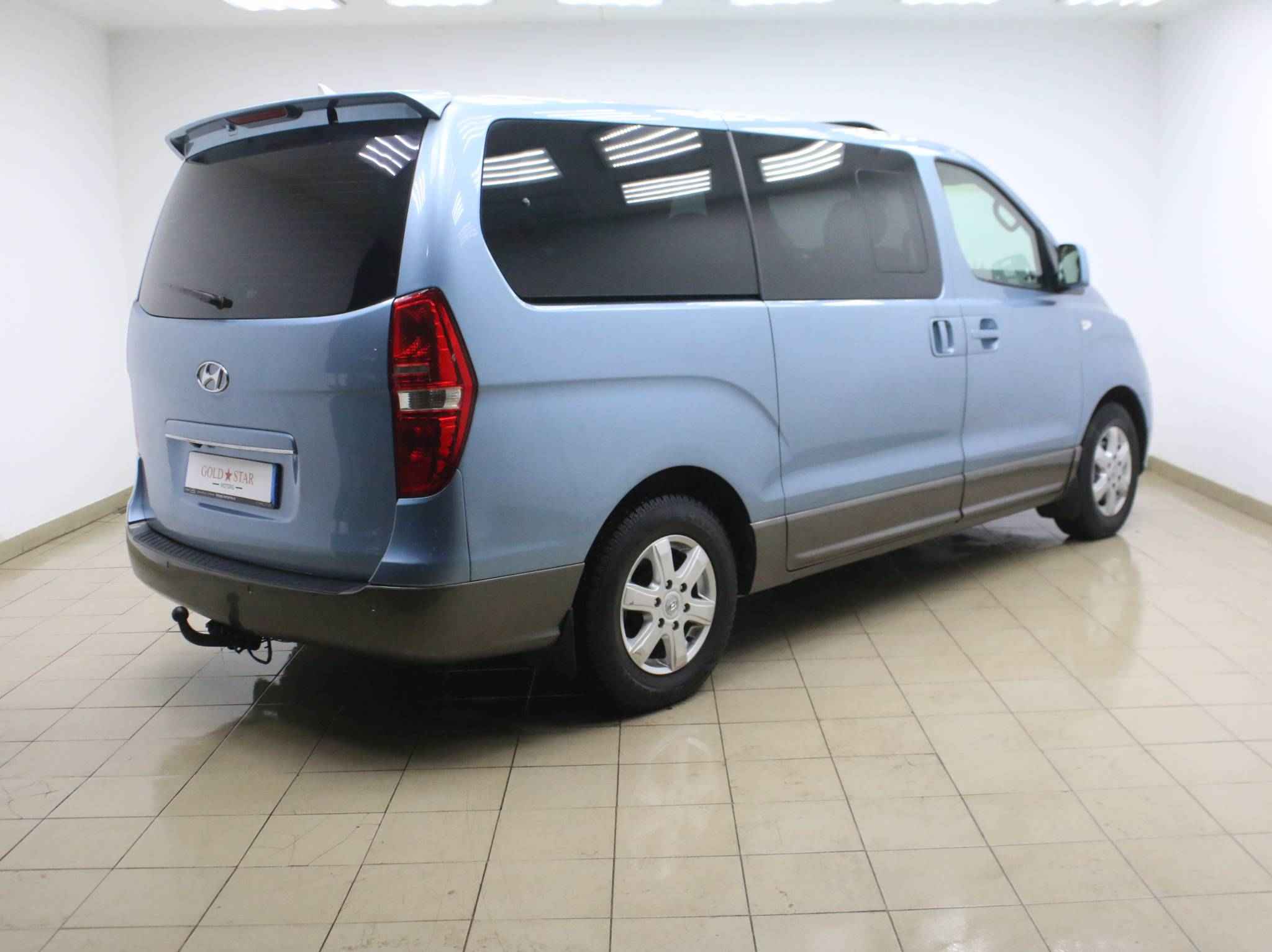 Hyundai Grand Starex, I