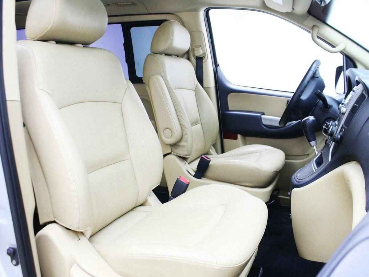 Hyundai Grand Starex, I