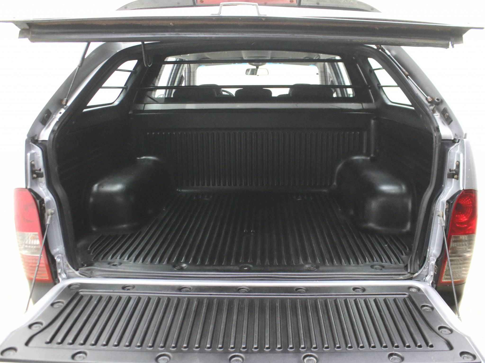 SsangYong Actyon Sports, I