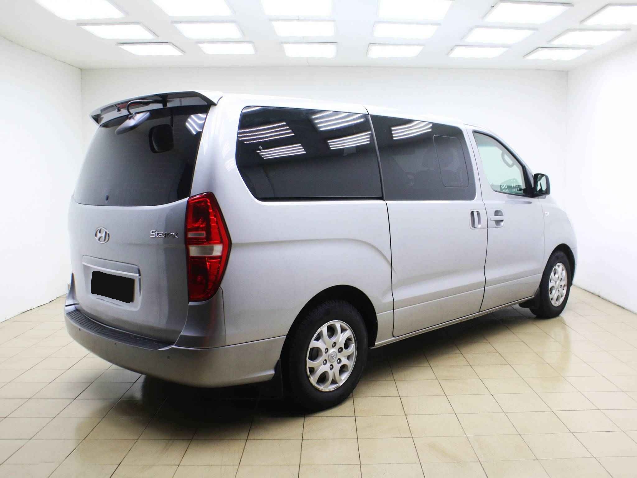 Hyundai Grand Starex, I