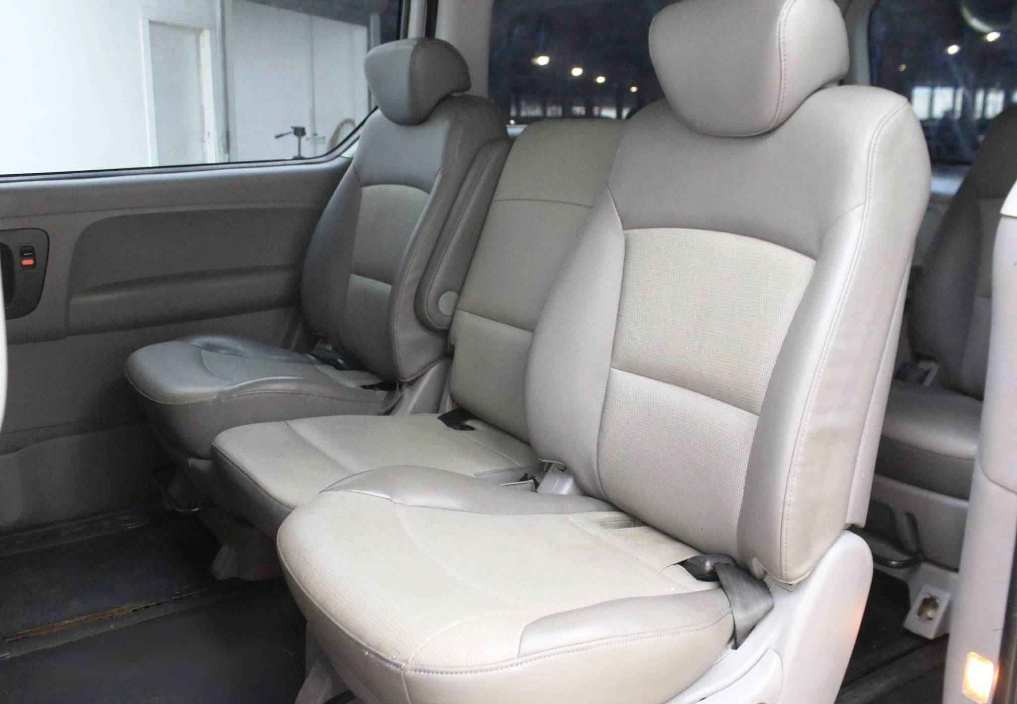 Hyundai Grand Starex, I