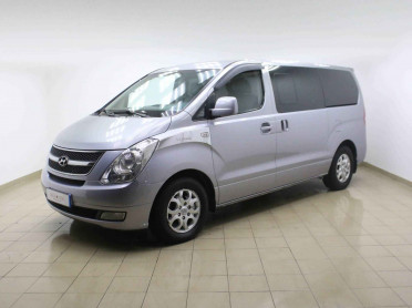 Hyundai Grand Starex, I