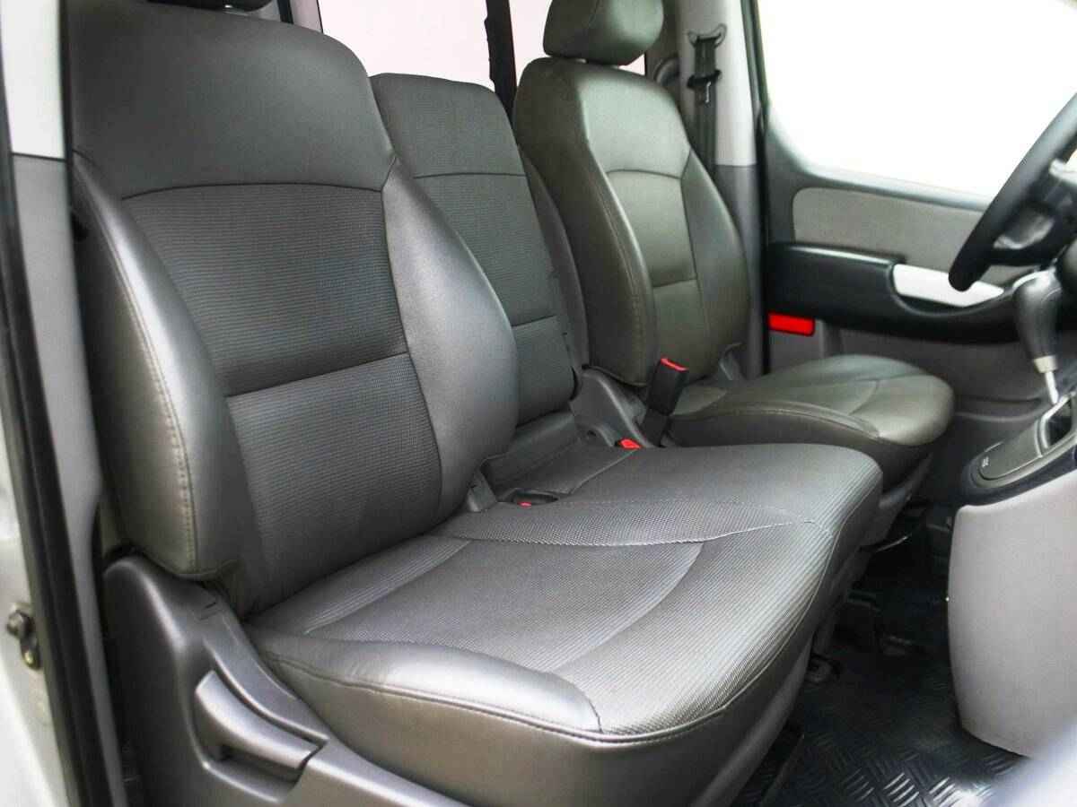 Hyundai Grand Starex, I